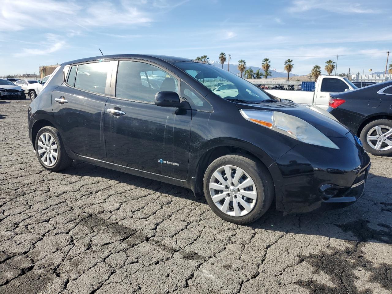 2016 Nissan Leaf VIN 1N4AZ0CP0GC302373 Copart auction photo, normal wear / minor dent/scratches damage thumbnail 4