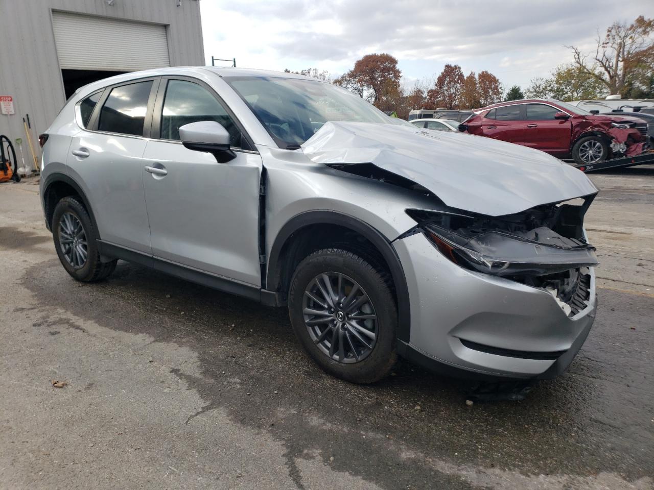 2020 Mazda CX-5 VIN JM3KFACM9L0757650 Copart auction photo, front end damage thumbnail 4