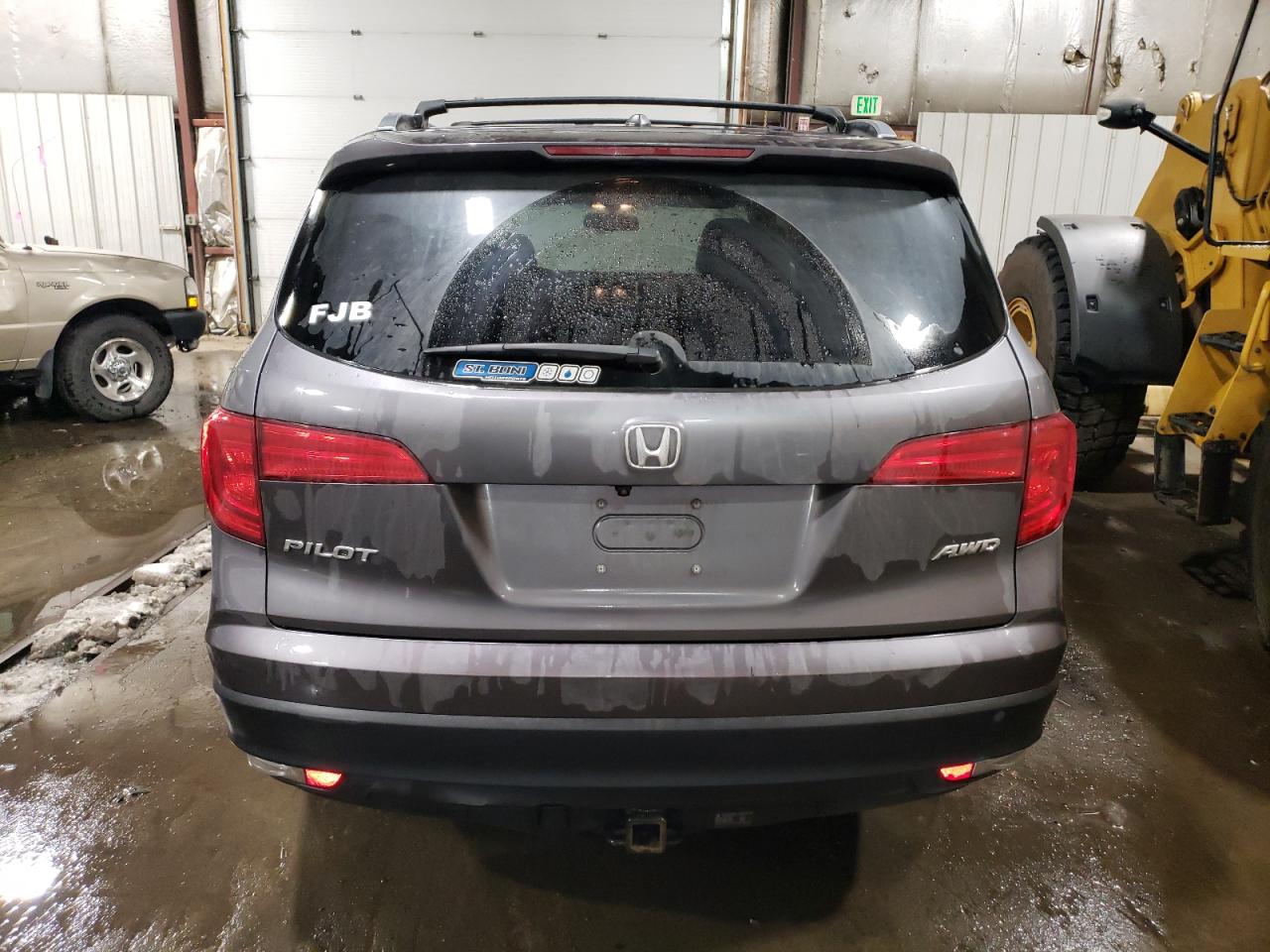 2017 Honda Pilot VIN 5FNYF6H52HB024818 Copart auction photo, front end damage thumbnail 6