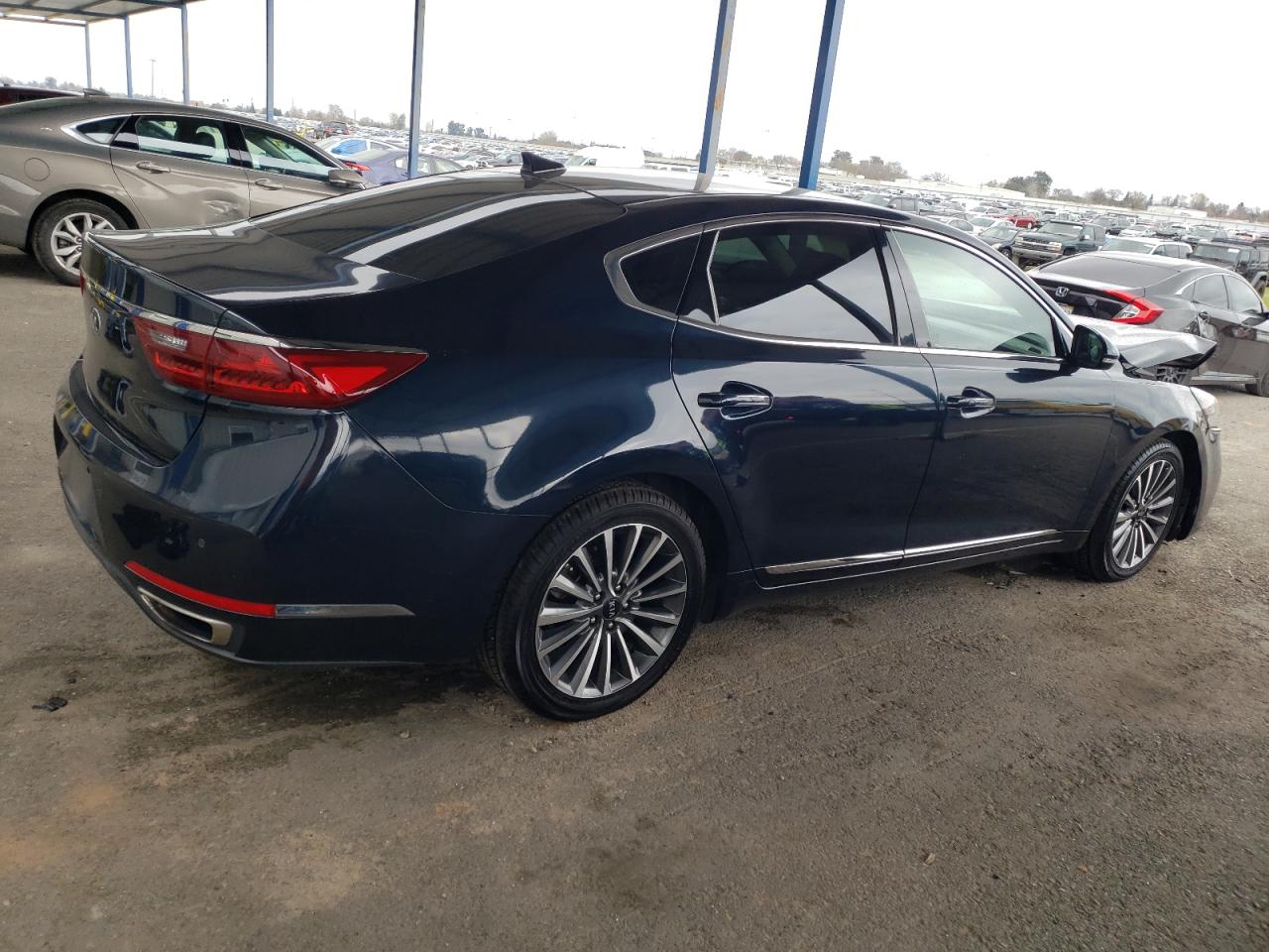 2018 KIA Cadenza VIN KNALC4J17J5097170 Copart auction photo, front end damage thumbnail 3
