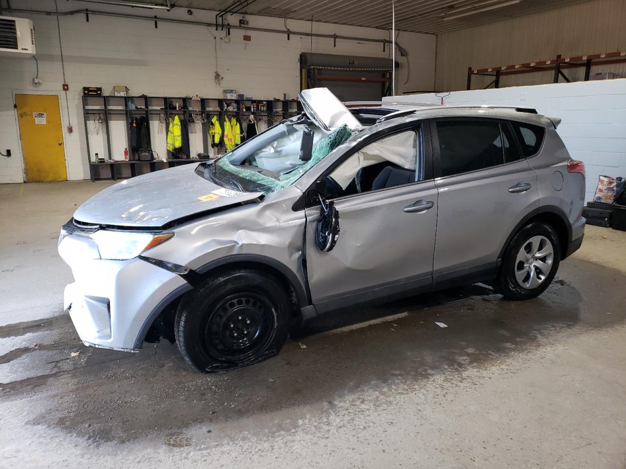 2016 Toyota RAV 4 VIN 2T3RFREV0GW444533