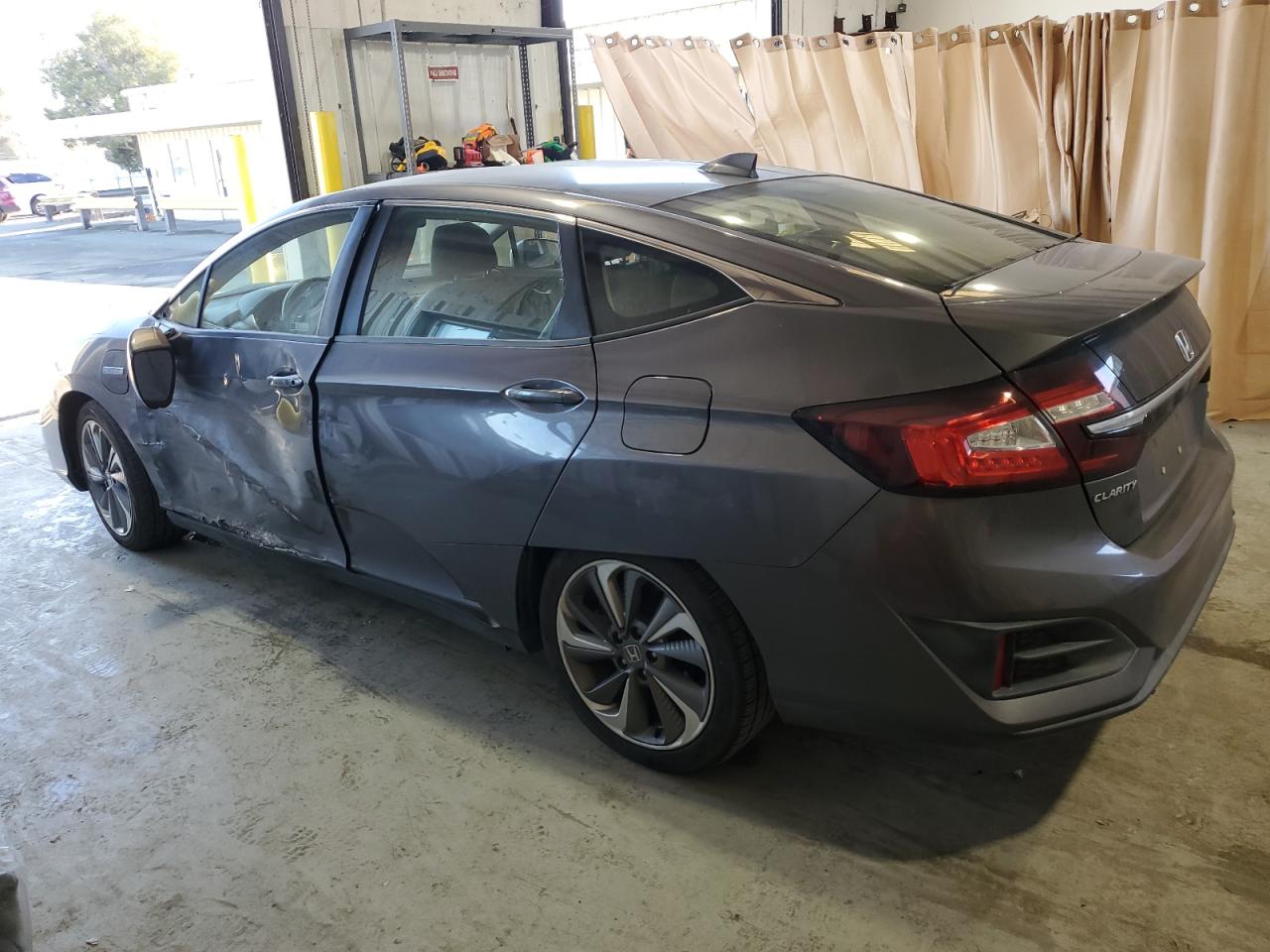 2018 Honda Clarity VIN JHMZC5F16JC024006 Copart auction photo, side damage thumbnail 2