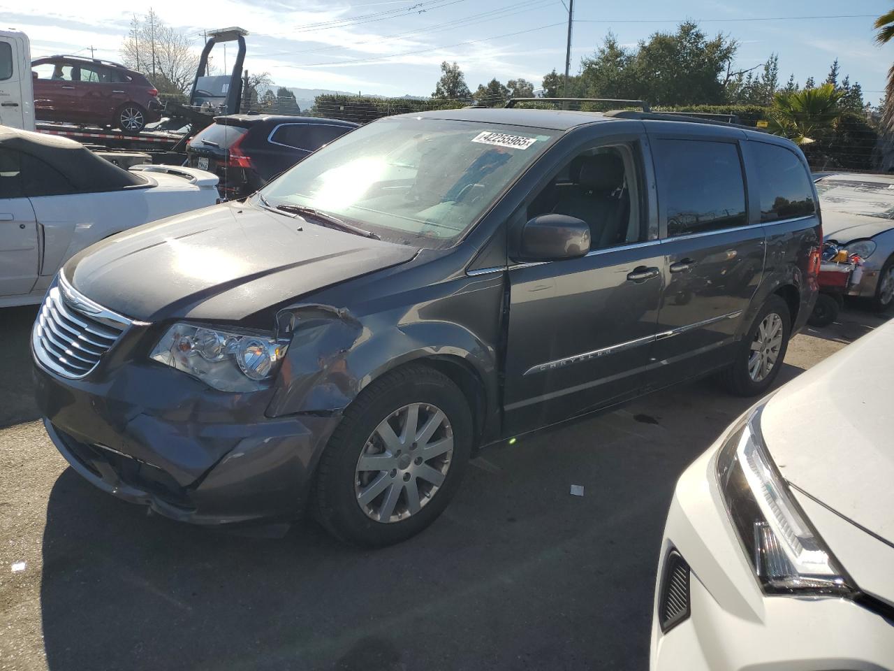 2016 Chrysler Town & Country VIN 2C4RC1BG6GR296656