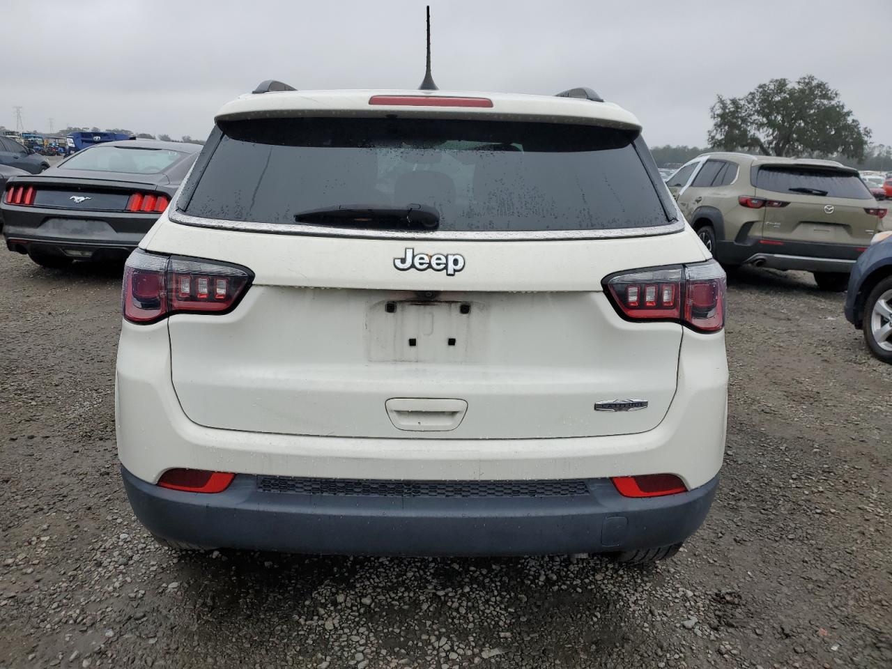 2019 Jeep Compass VIN 3C4NJCBB7KT851513 Copart auction photo, front end / side damage thumbnail 6
