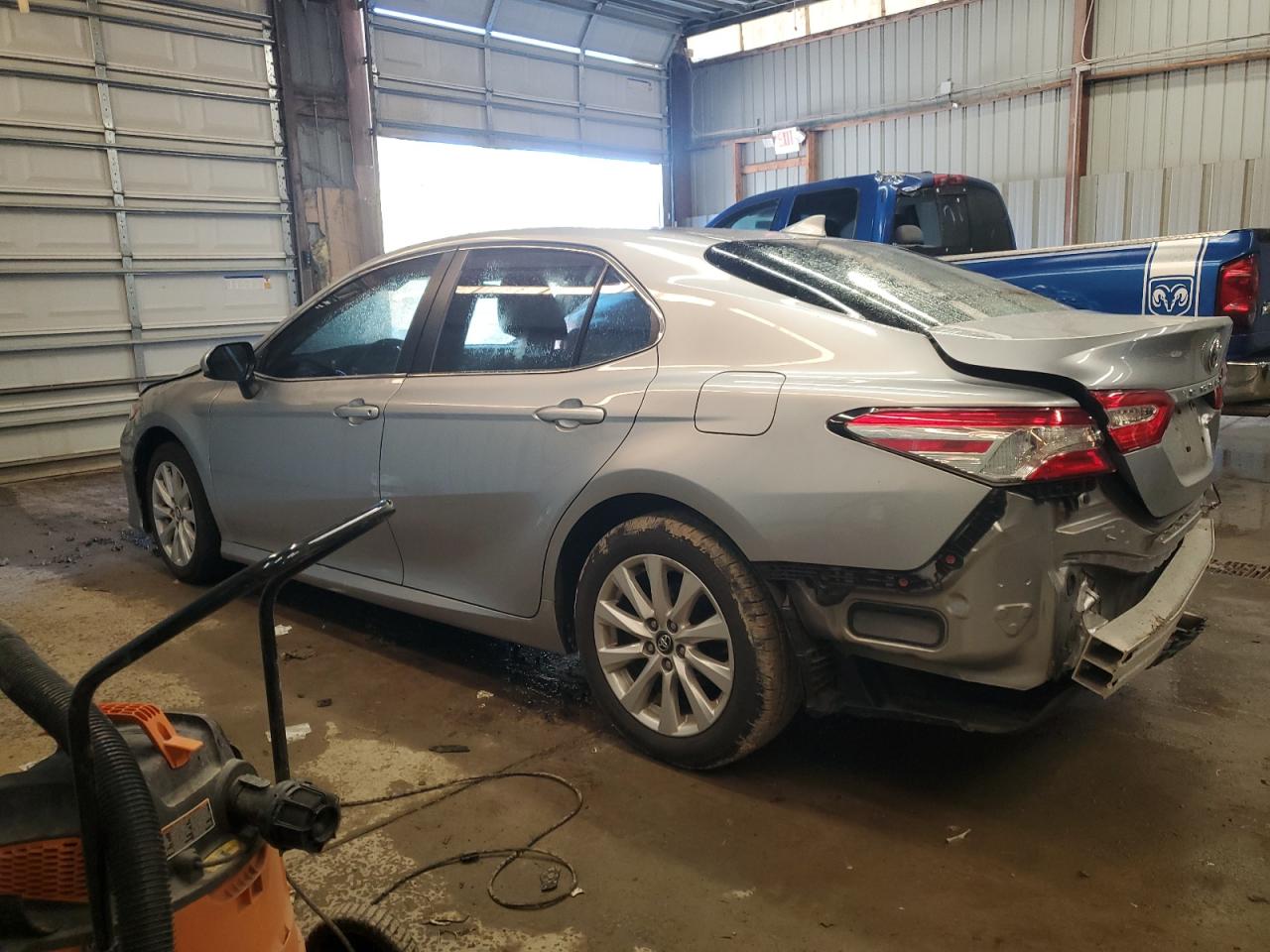 2020 Toyota Camry VIN 4T1C11AK6LU871459 Copart auction photo, rear end damage thumbnail 2