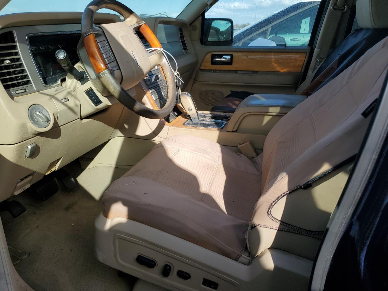 2007 Lincoln Navigator VIN 5LMFU28587LJ22276 Copart auction photo, water/flood damage thumbnail 7