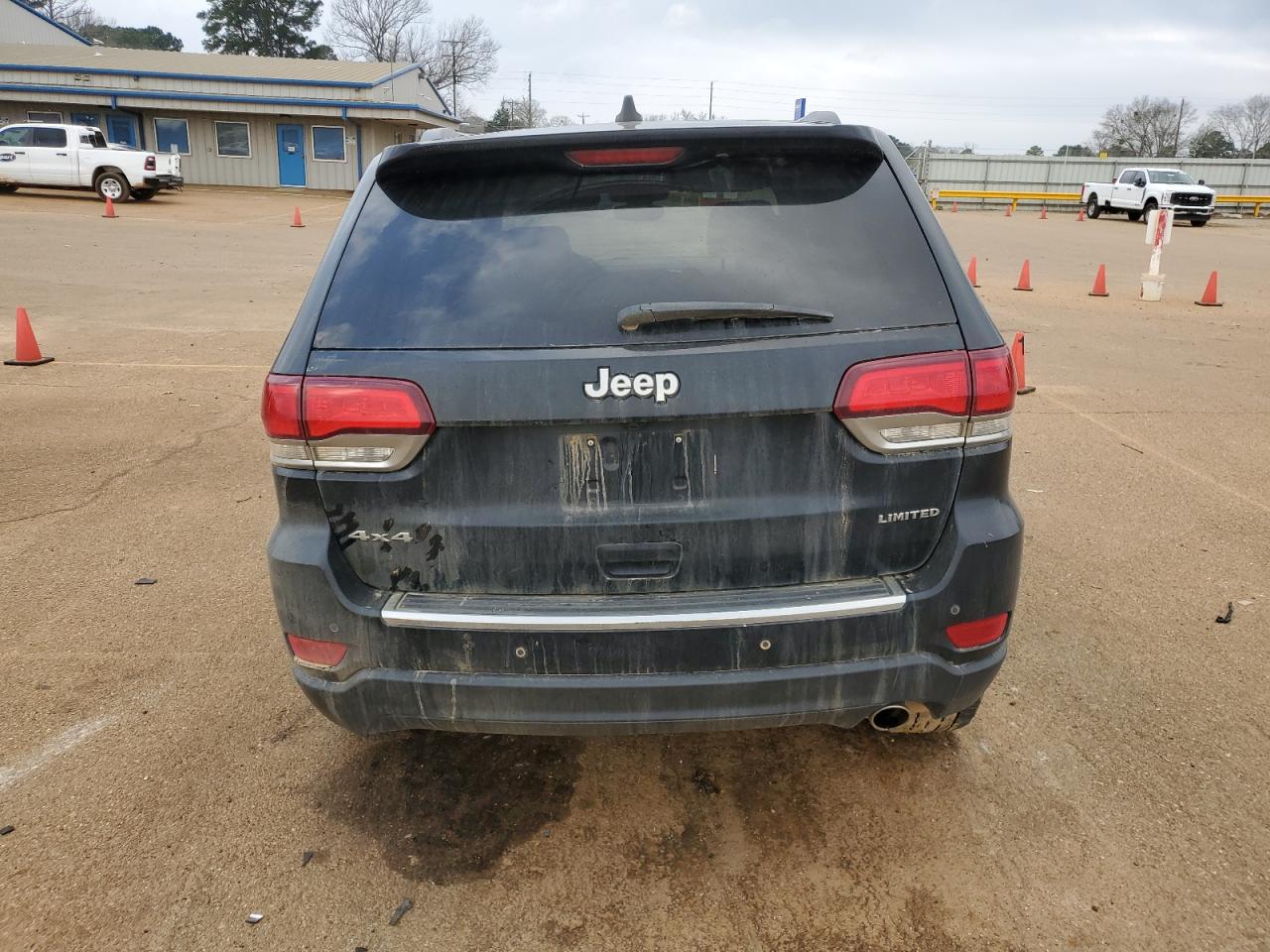 2021 Jeep Grand Cherokee VIN 1C4RJFBG2MC600461 Copart auction photo, front end / minor dent/scratches damage thumbnail 6