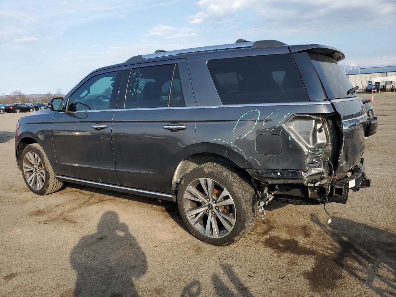 2020 Ford Expedition VIN 1FMJU2AT8LEA93494 Copart auction photo, rear end damage thumbnail 2