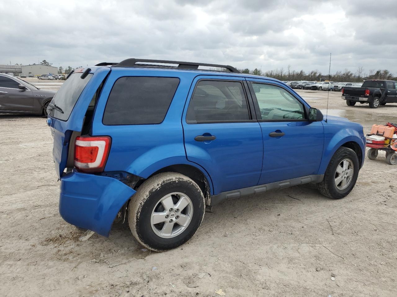 2012 Ford Escape VIN 1FMCU0D73CKB82659 Copart auction photo, rear end / minor dent/scratches damage thumbnail 3