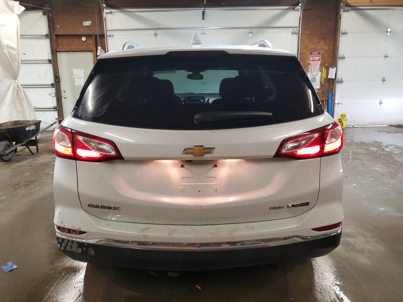 2018 Chevrolet Equinox VIN 2GNAXVEV7J6210242 Copart auction photo, front end / side damage thumbnail 6