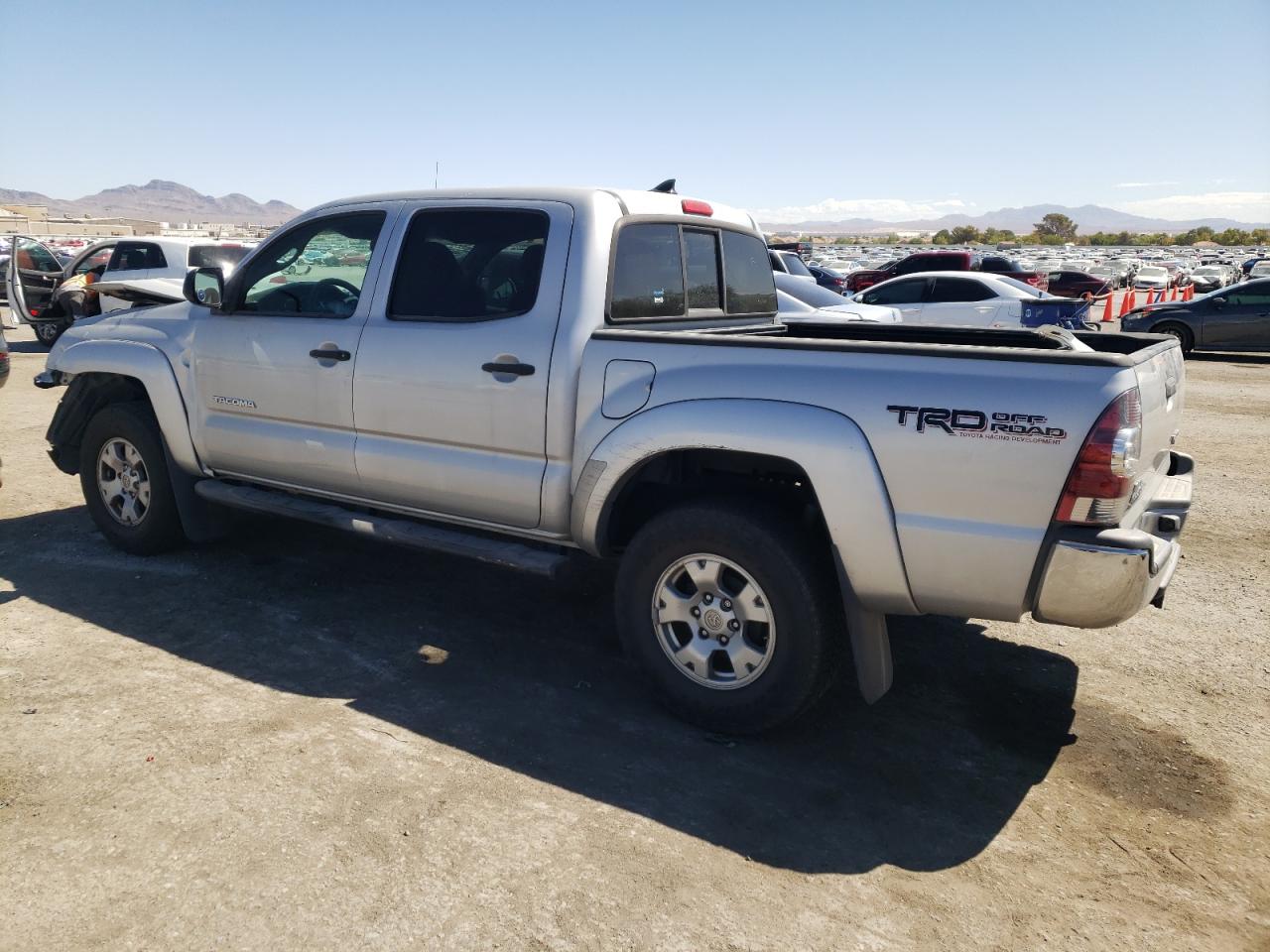 2012 Toyota Tacoma VIN 3TMJU4GNXCM131648 Copart auction photo, front end damage thumbnail 2