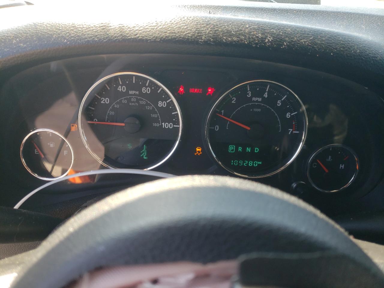 2017 Jeep Wrangler VIN 1C4BJWDG3HL747327 Copart auction photo, front end / side damage thumbnail 9
