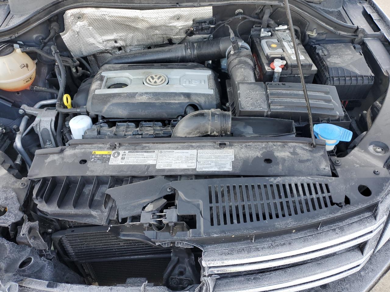 2017 Volkswagen Tiguan VIN WVGSV7AX0HW505751 Copart auction photo, rollover damage thumbnail 11