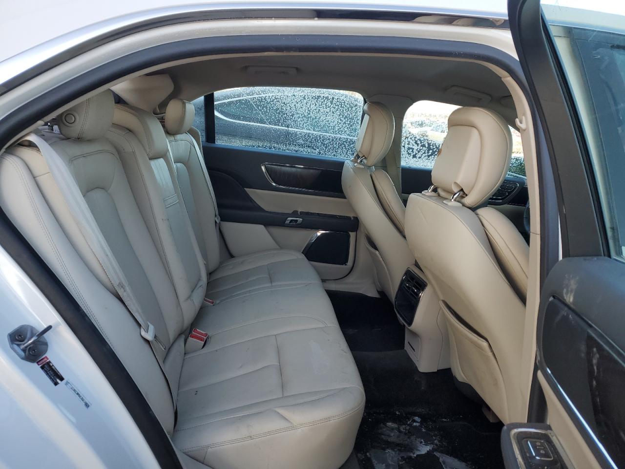 2018 Lincoln Continental VIN 1LN6L9PK8J5616929 Copart auction photo, all over damage thumbnail 10