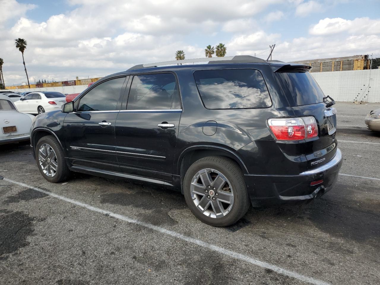 2011 GMC Acadia VIN 1GKKRTED8BJ418755 Copart auction photo, vandalism / all over damage thumbnail 2