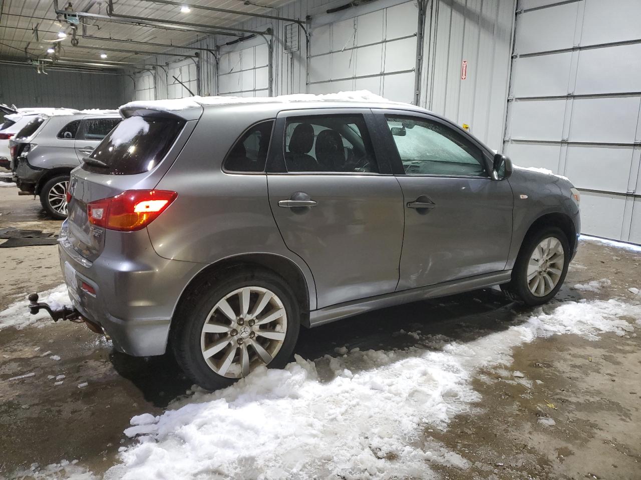 2011 Mitsubishi Outlander VIN JA4AR4AU2BZ016048 Copart auction photo, undercarriage damage thumbnail 3