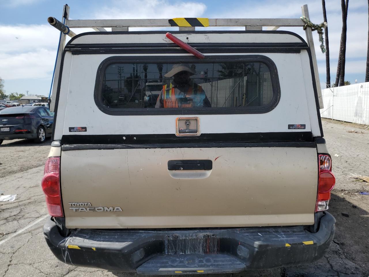 2005 Toyota Tacoma VIN 5TENX22N15Z106311 Copart auction photo, all over damage thumbnail 6