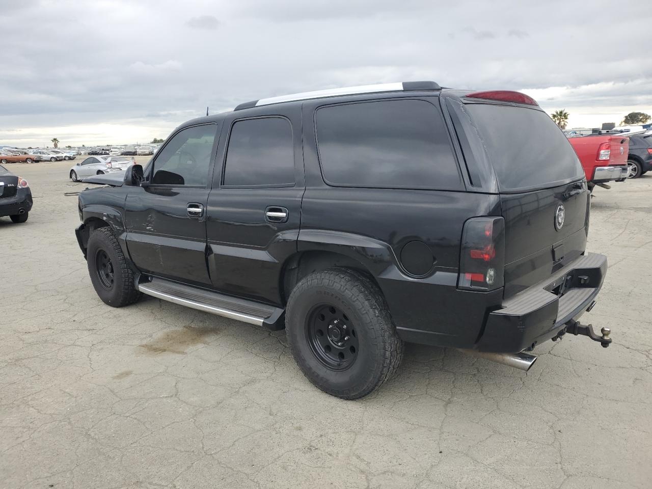 2004 Cadillac Escalade VIN 1GYEK63N74R307641 Copart auction photo, front end / side damage thumbnail 2