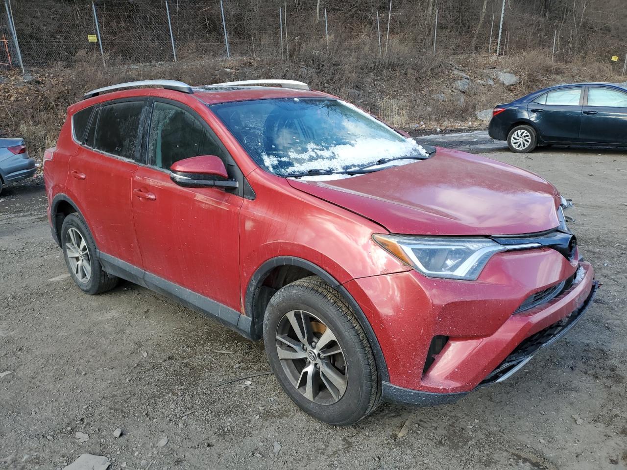 2016 Toyota RAV 4 VIN 2T3RFREV7GW448966 Copart auction photo, front end / minor dent/scratches damage thumbnail 4