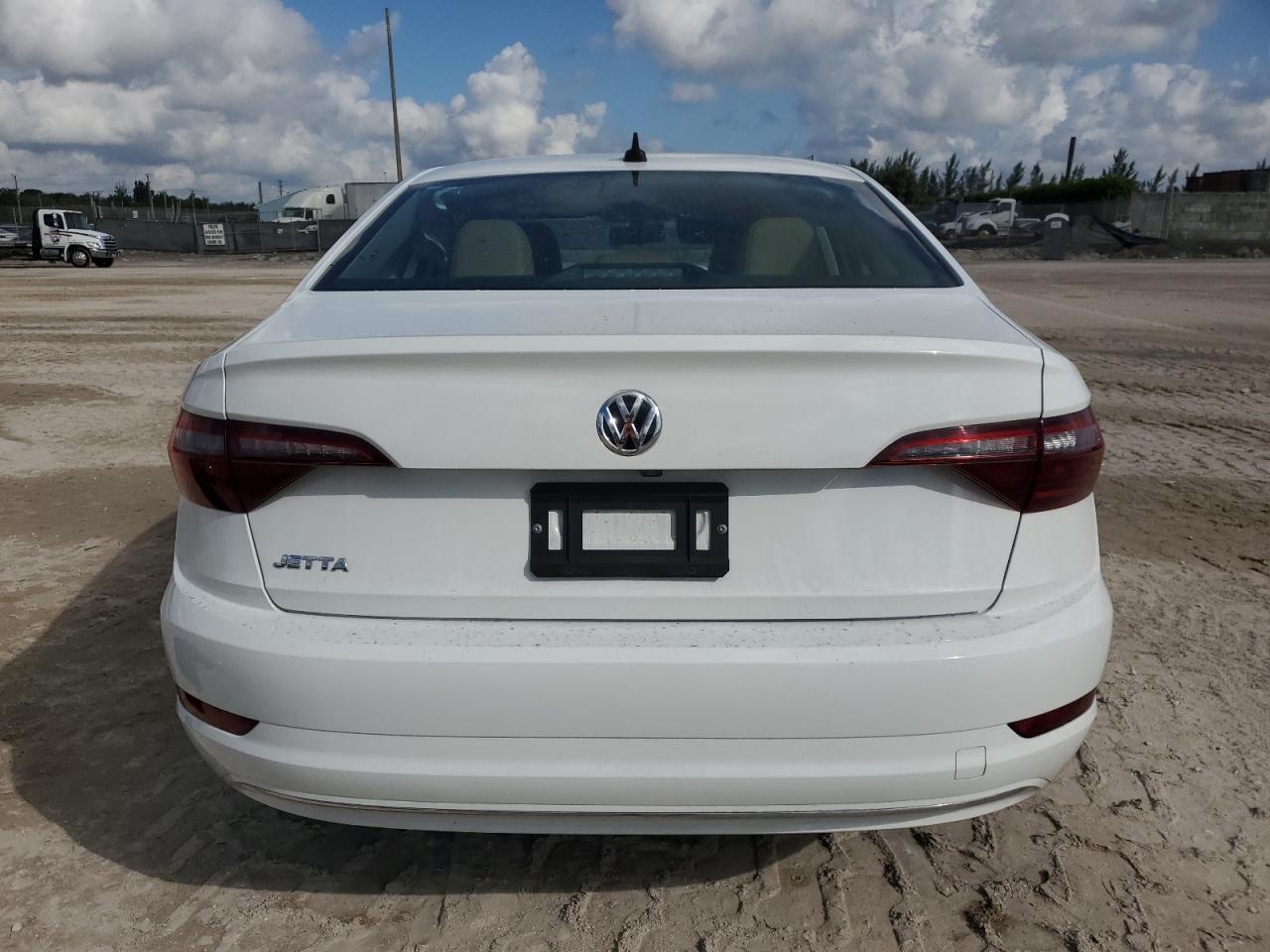 2020 Volkswagen Jetta VIN 3VWC57BU1LM090541 Copart auction photo, front end / minor dent/scratches damage thumbnail 6