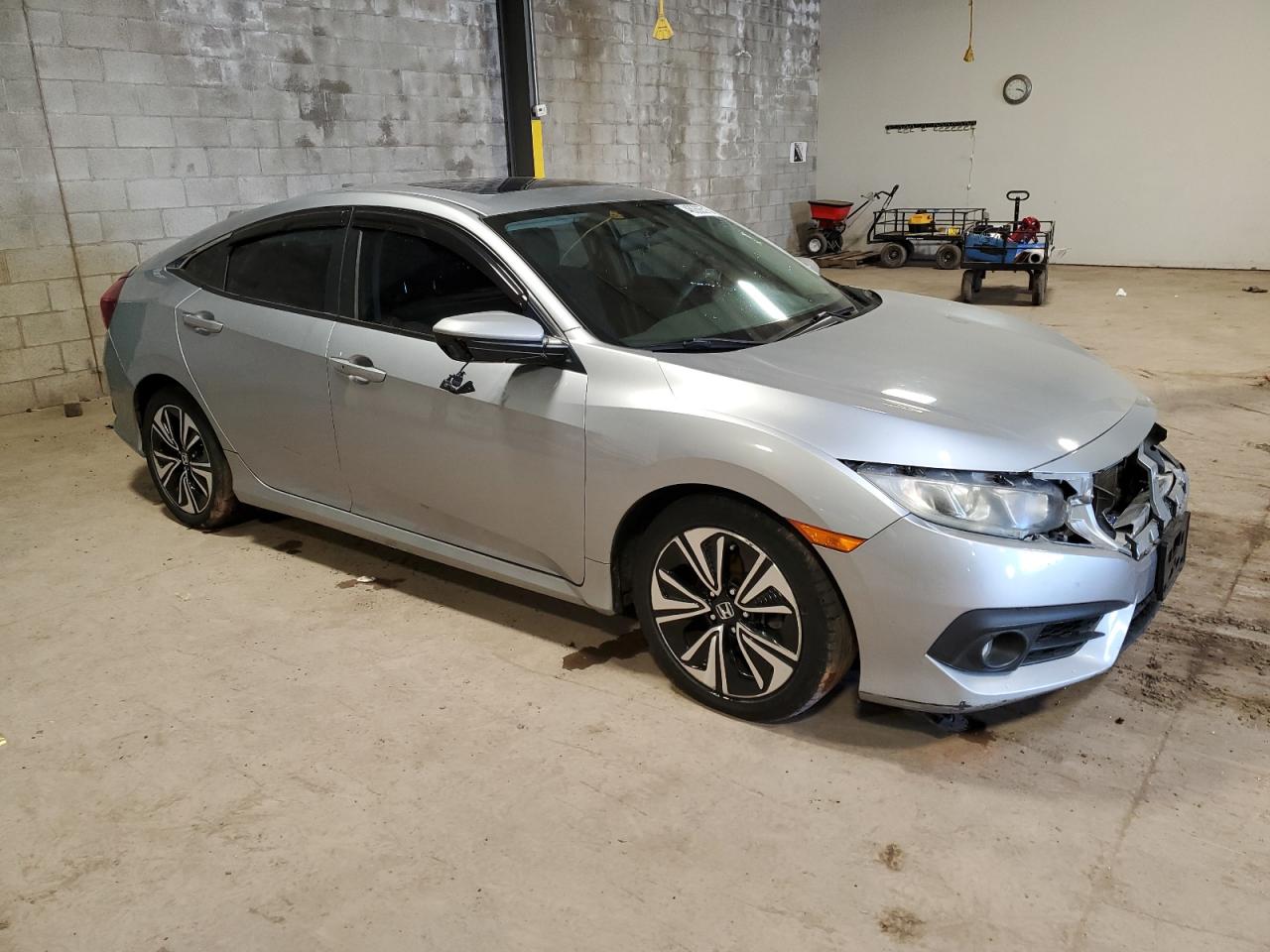 2016 Honda Civic VIN 19XFC1F36GE210709 Copart auction photo, rear end / front end damage thumbnail 4