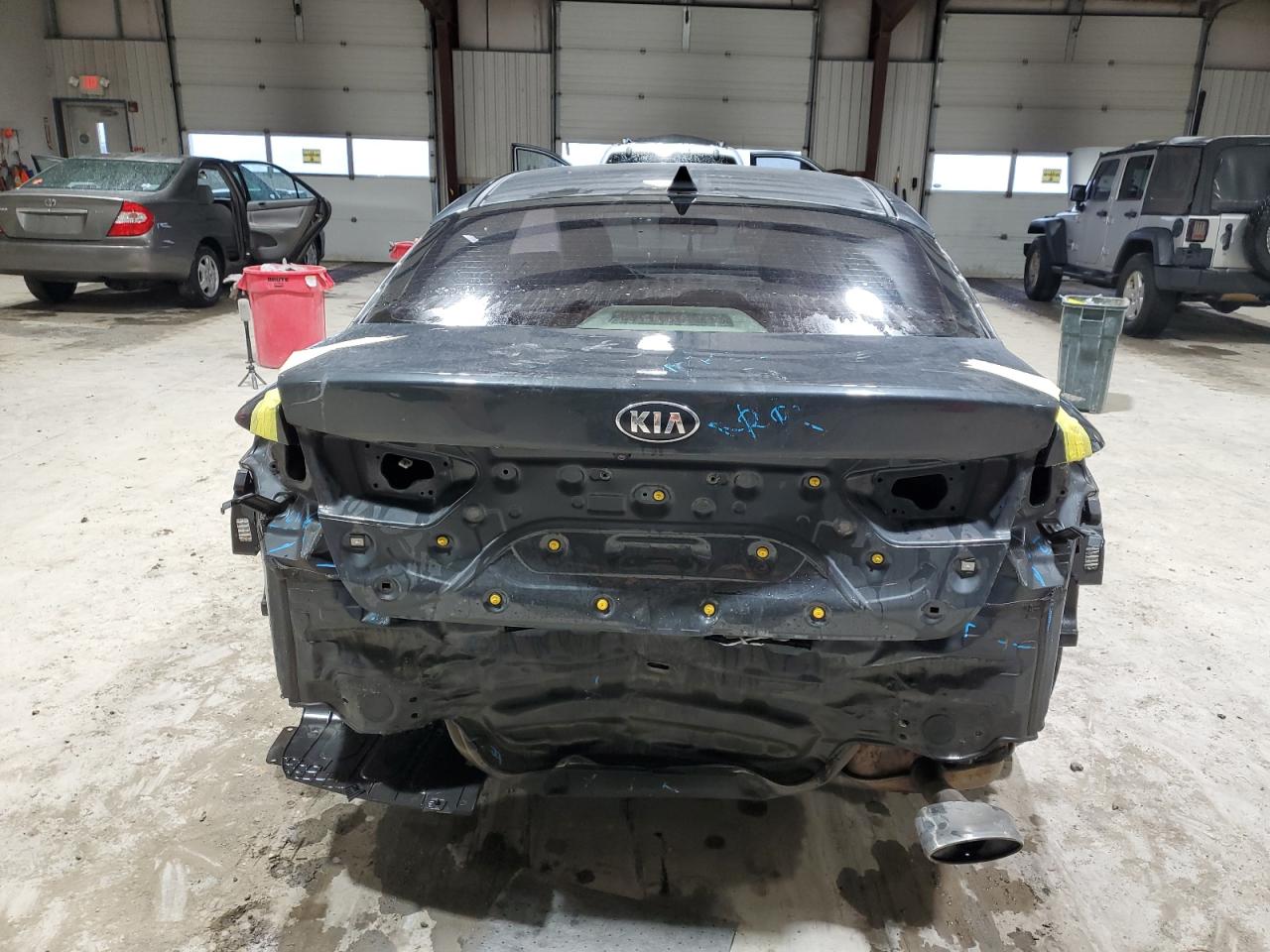 2016 KIA Optima VIN 5XXGT4L38GG019021 Copart auction photo, rear end damage thumbnail 6