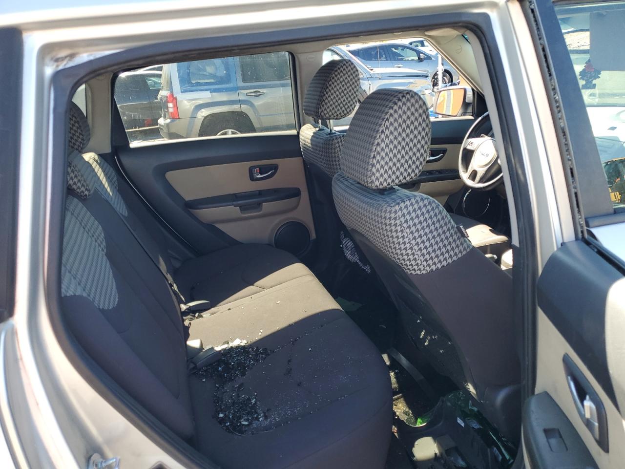 2012 KIA Soul VIN KNDJT2A69C7475880 Copart auction photo, all over damage thumbnail 10