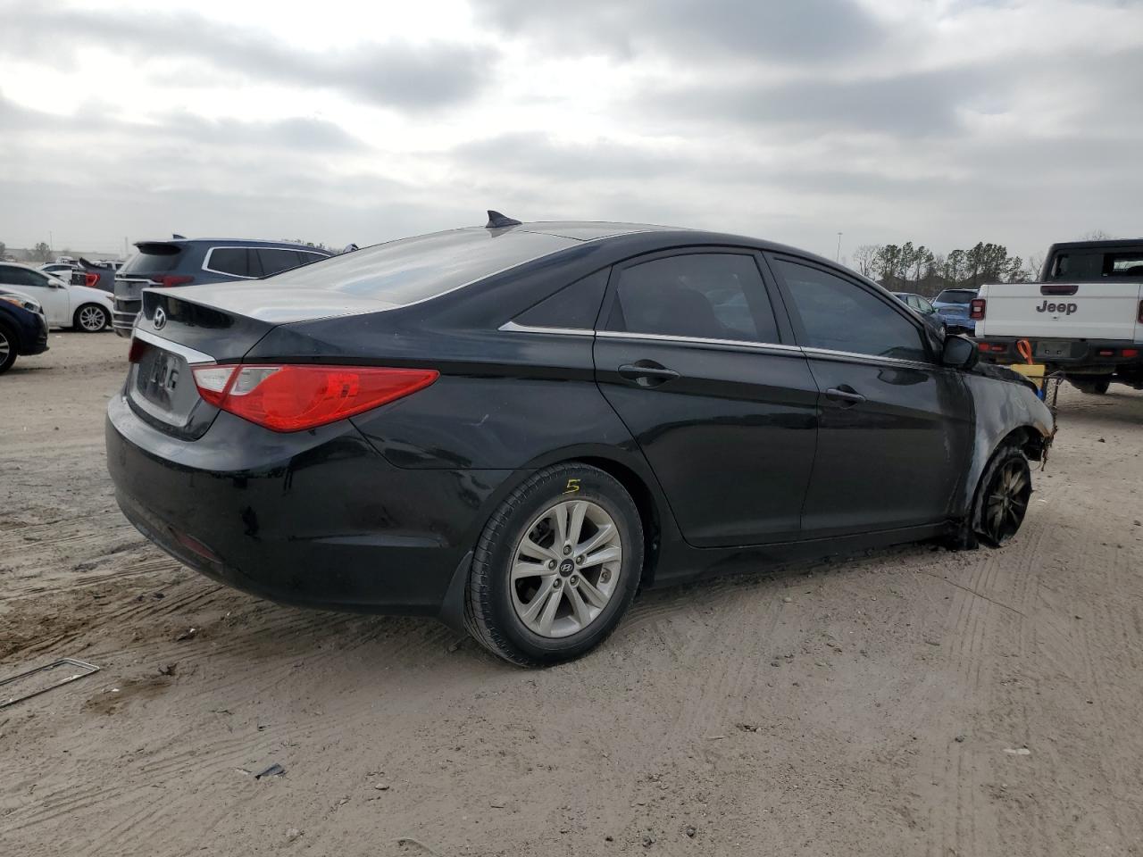 2013 Hyundai Sonata VIN 5NPEB4AC7DH640103 Copart auction photo, burn damage thumbnail 3