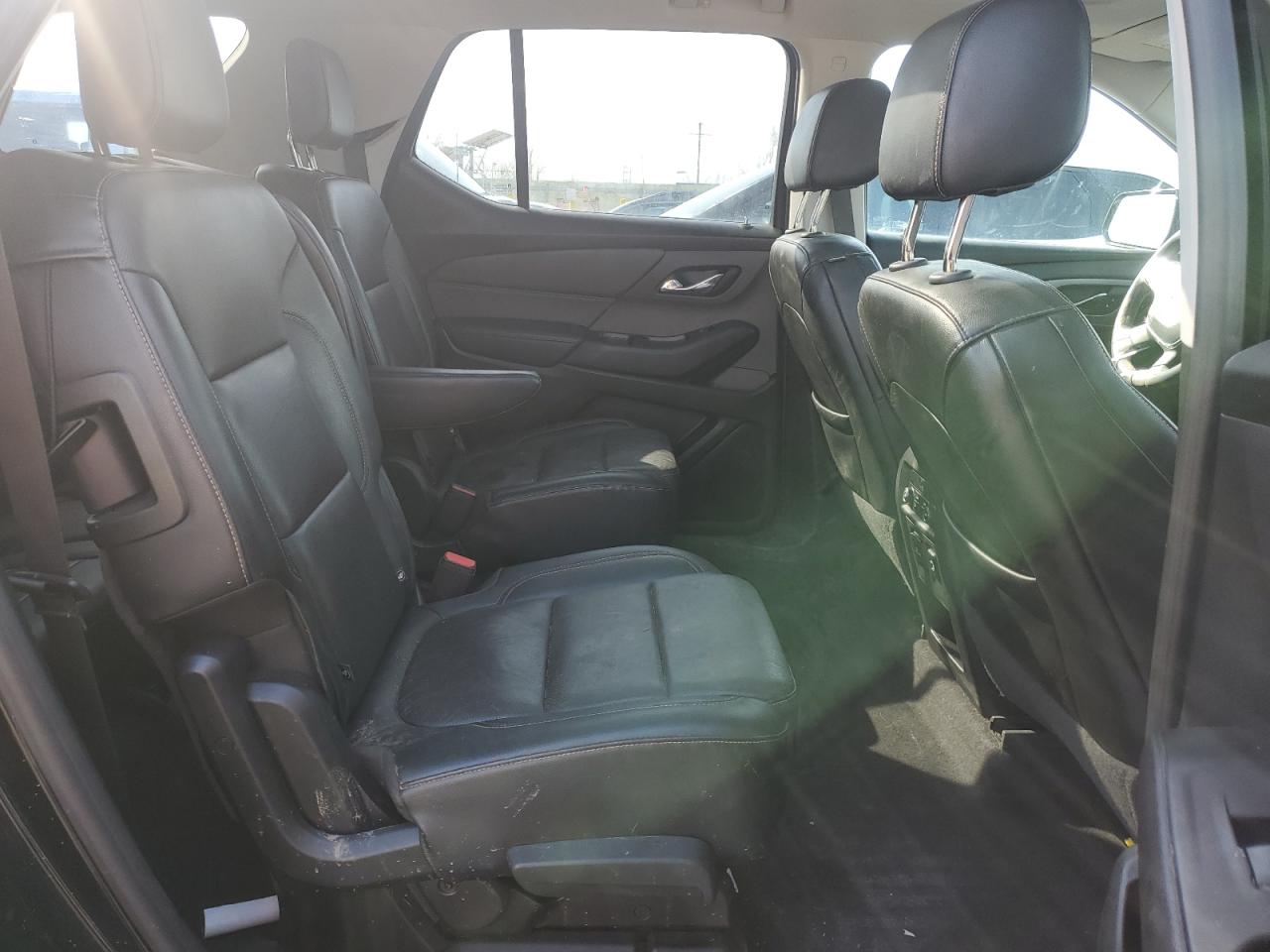 2018 Chevrolet Traverse VIN 1GNEVJKW2JJ123137 Copart auction photo, rear end / front end damage thumbnail 11