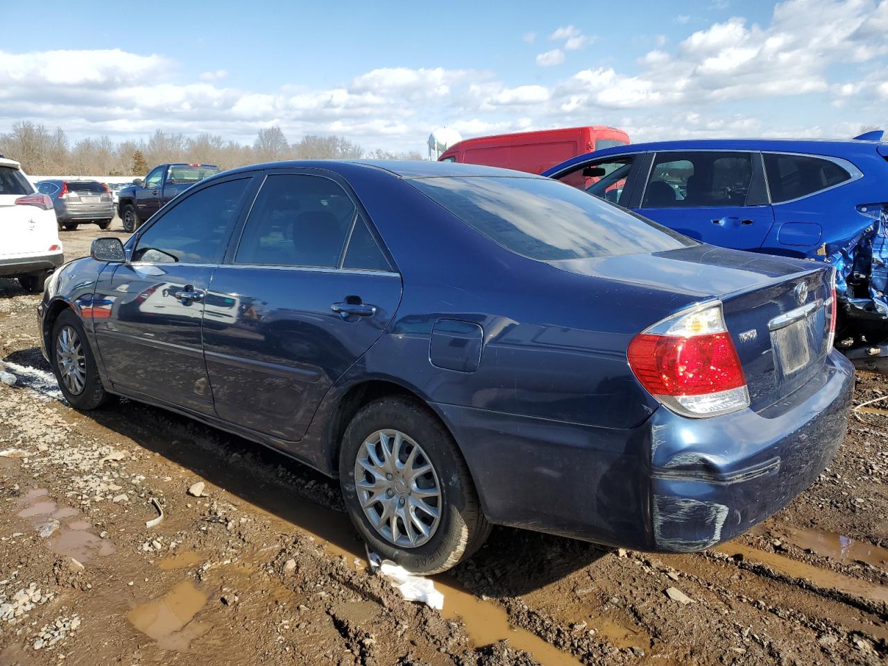 2005 Toyota Camry VIN 4T1BE32K45U087164 Copart auction photo, front end / side damage thumbnail 2