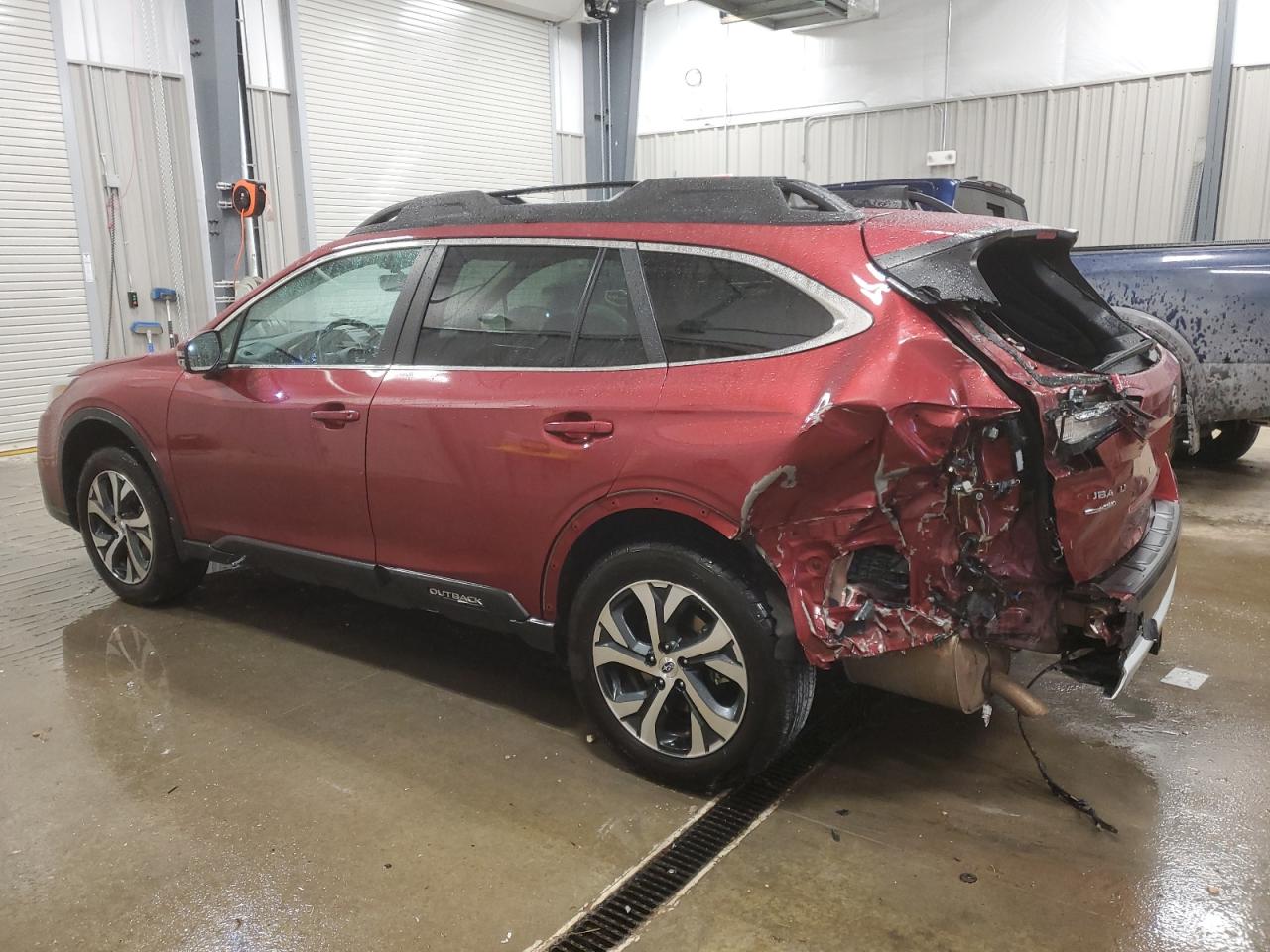 2020 Subaru Outback VIN 4S4BTANC2L3203656 Copart auction photo, rear end damage thumbnail 2