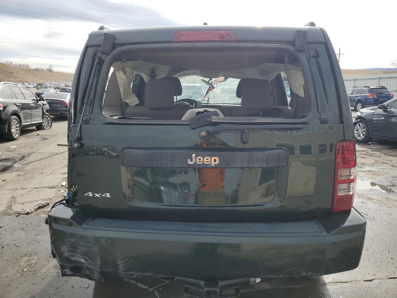 2010 Jeep Liberty (North America) VIN 1J4PN2GK9AW127633 Copart auction photo, rollover damage thumbnail 6