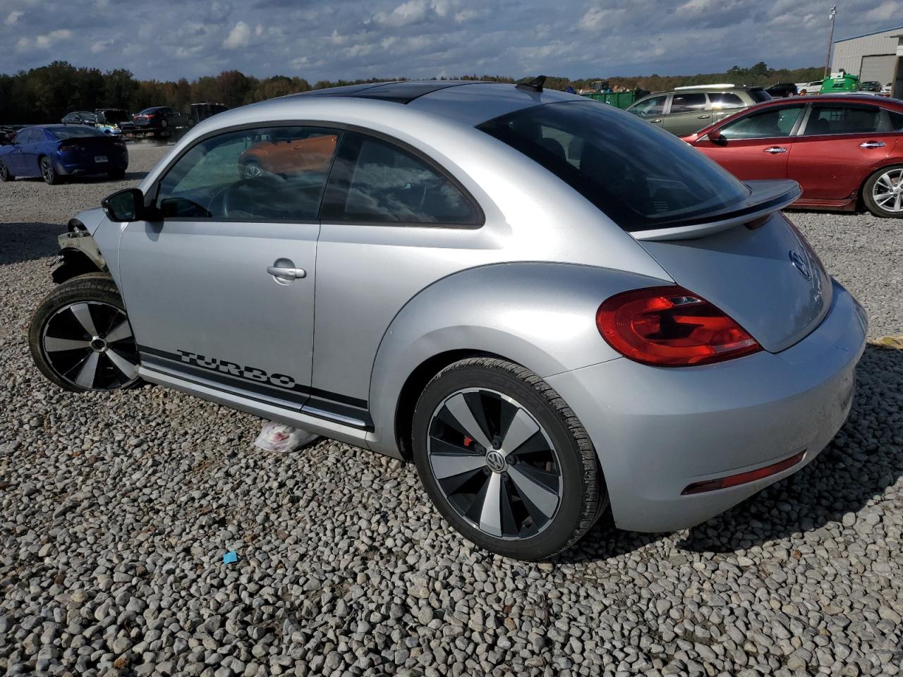 2013 Volkswagen Beetle VIN 3VWVS7AT4DM689770 Copart auction photo, front end damage thumbnail 2