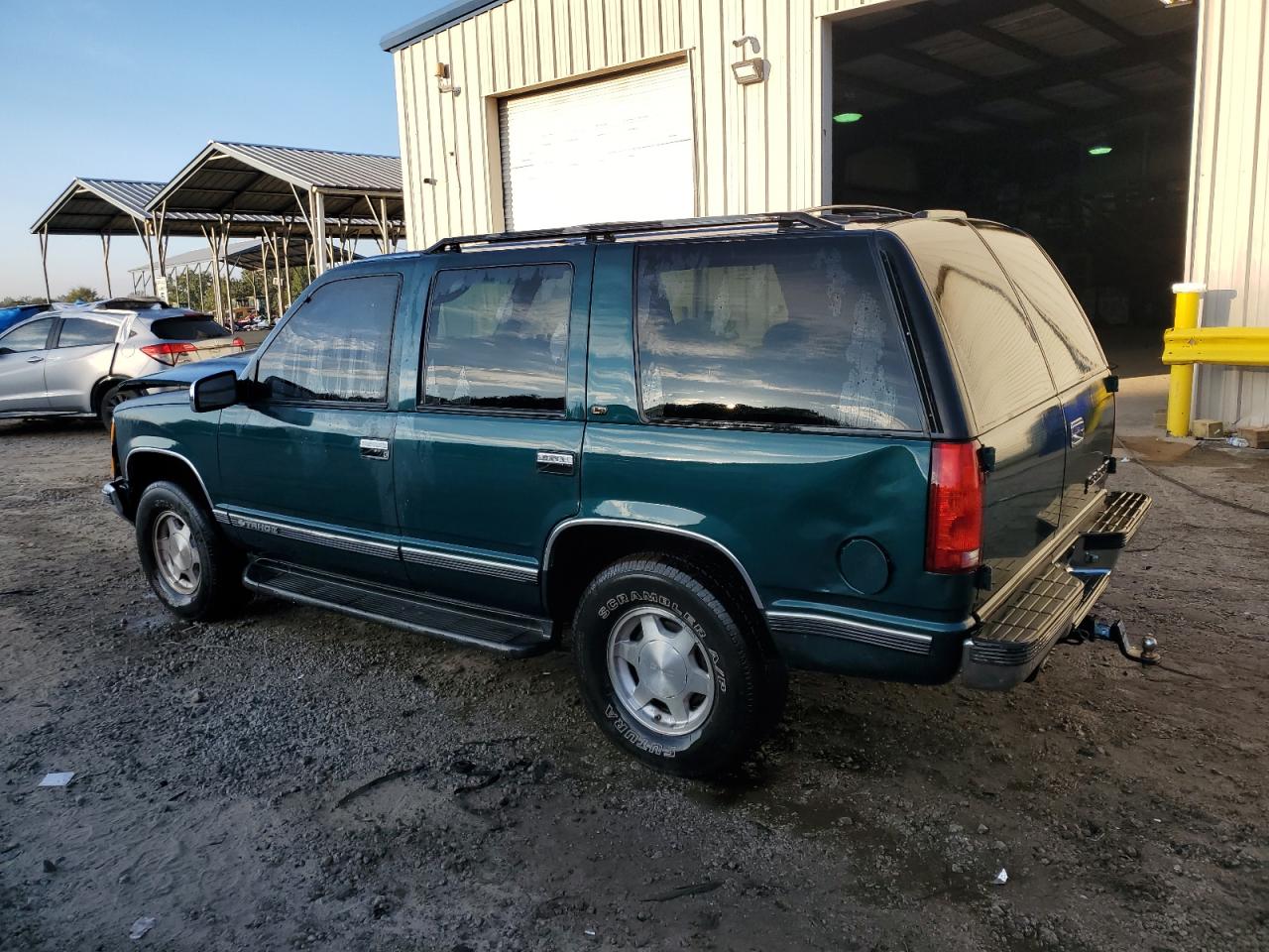 1999 Chevrolet Tahoe VIN 1GNEK13R9XJ541026 Copart auction photo, front end / rear end damage thumbnail 2