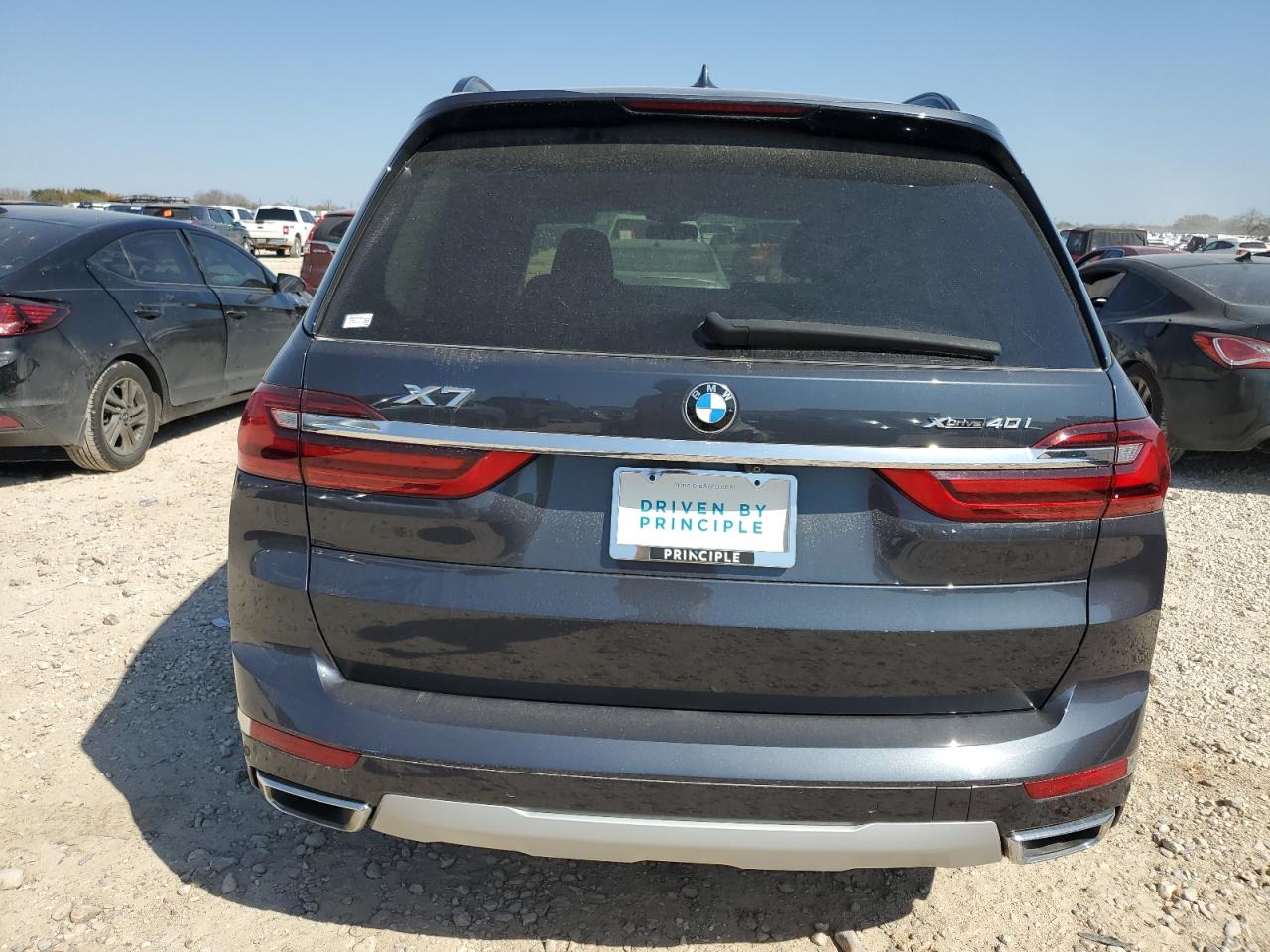 2022 BMW X7 VIN 5UXCW2C0XN9K10156 Copart auction photo, vandalism / stripped damage thumbnail 6