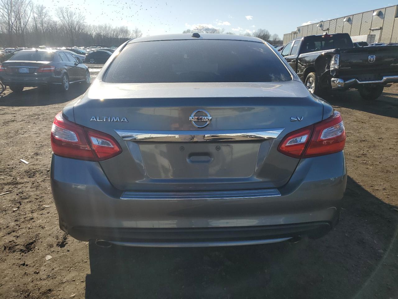 2017 Nissan Altima VIN 1N4AL3APXHC123166 Copart auction photo, front end / minor dent/scratches damage thumbnail 6