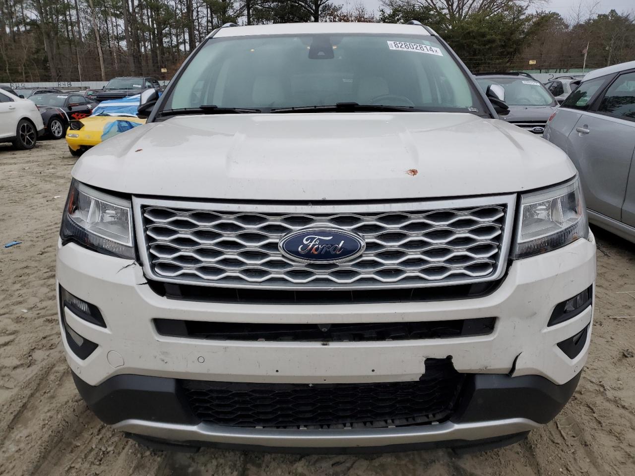 2017 Ford Explorer VIN 1FM5K8HT4HGE18136 Copart auction photo, front end damage thumbnail 5