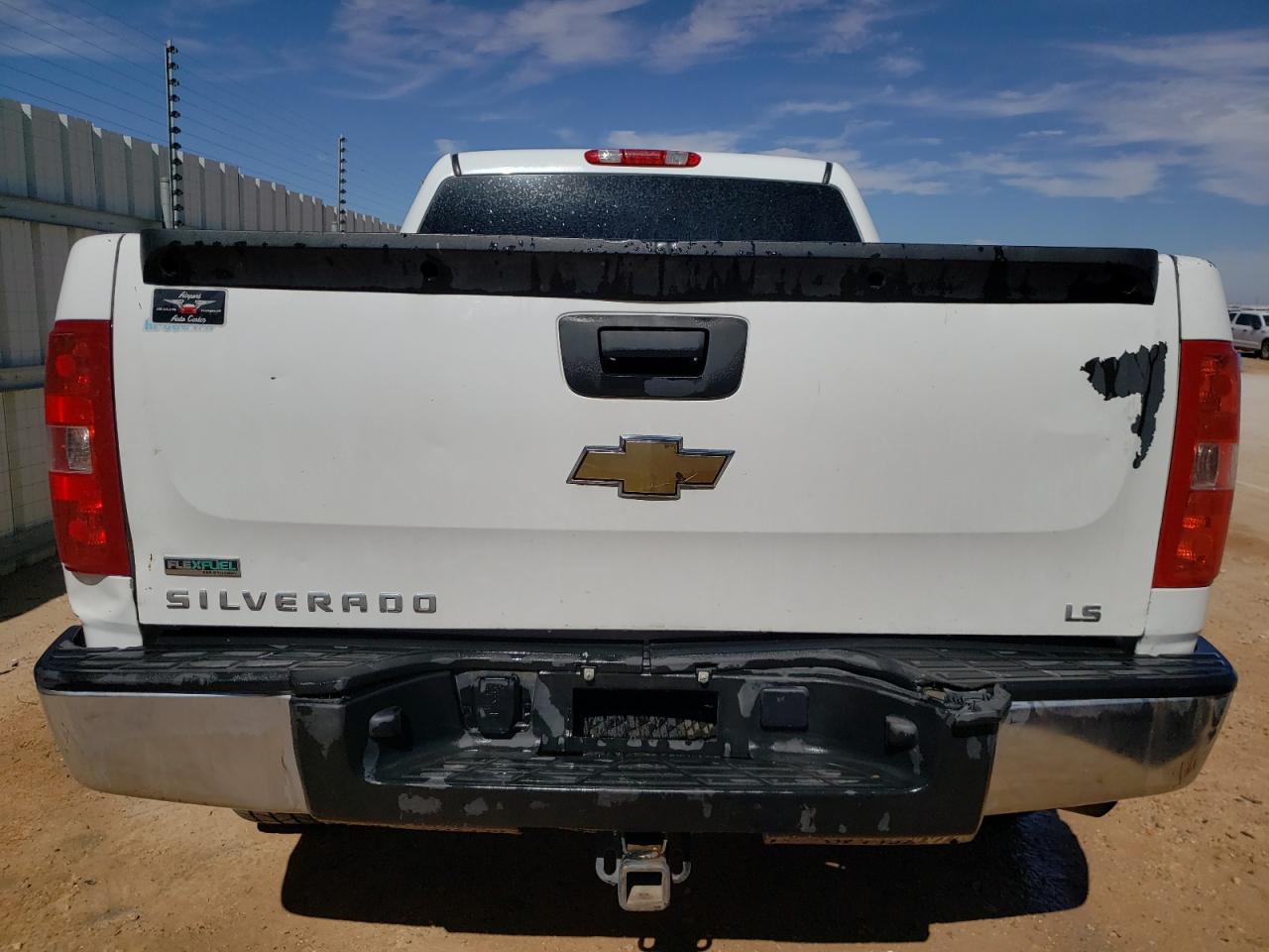 2010 Chevrolet Silverado VIN 3GCRKREA0AG266297 Copart auction photo, minor dent/scratches damage thumbnail 6