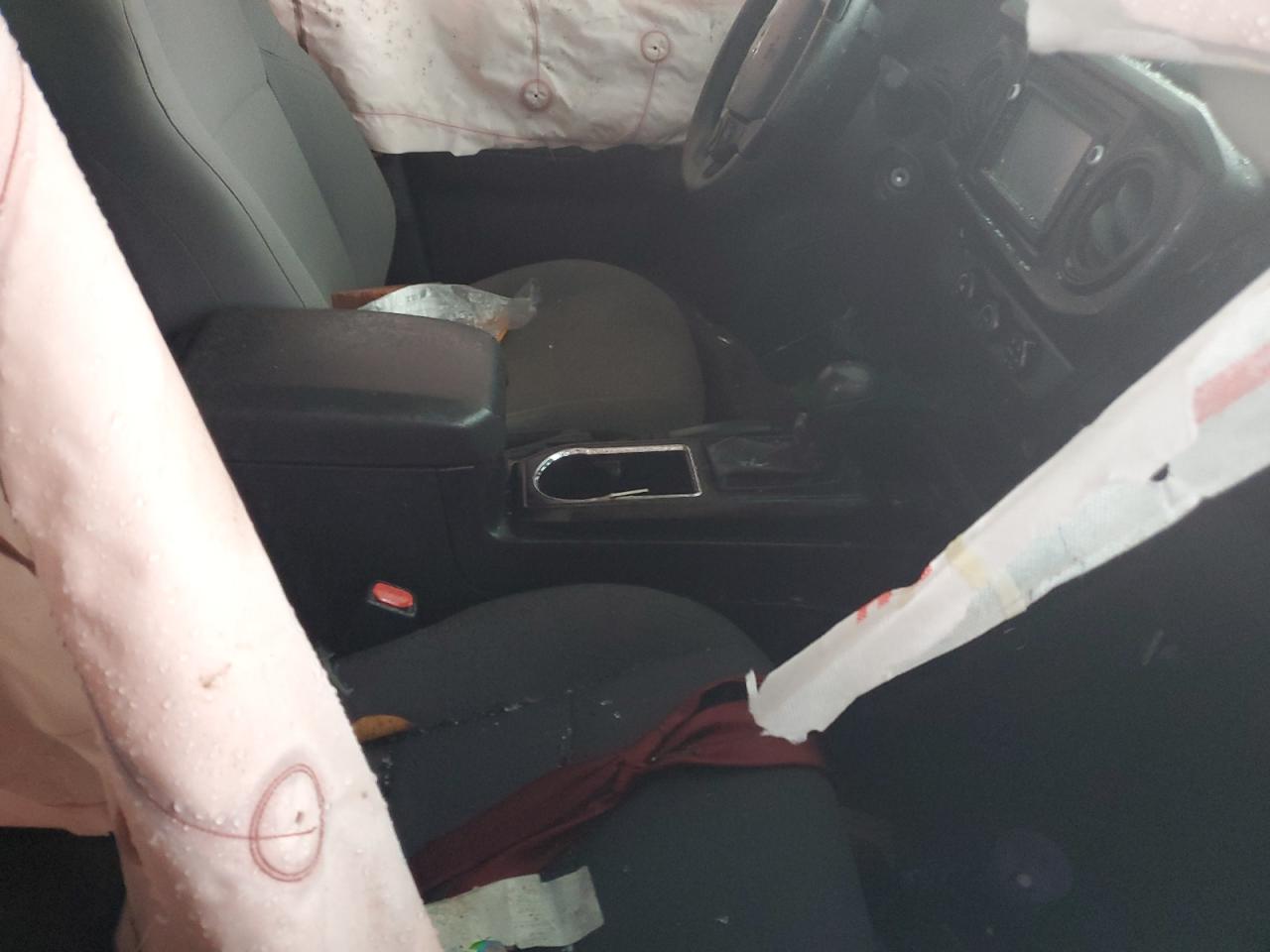 2019 Toyota Tacoma VIN 5TFRX5GN6KX157379 Copart auction photo, all over damage thumbnail 7