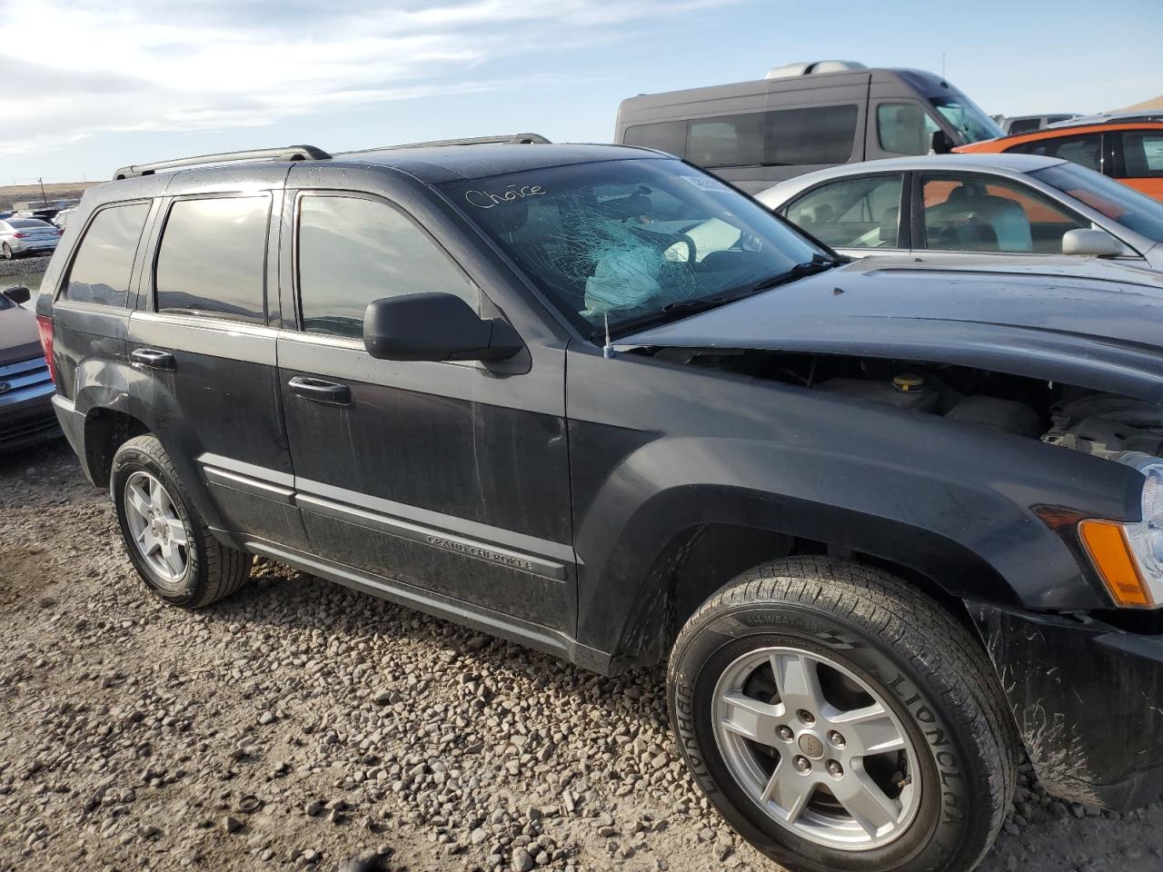 2007 Jeep Grand Cherokee VIN 1J8GR48K47C568772 Copart auction photo, front end / side damage thumbnail 4