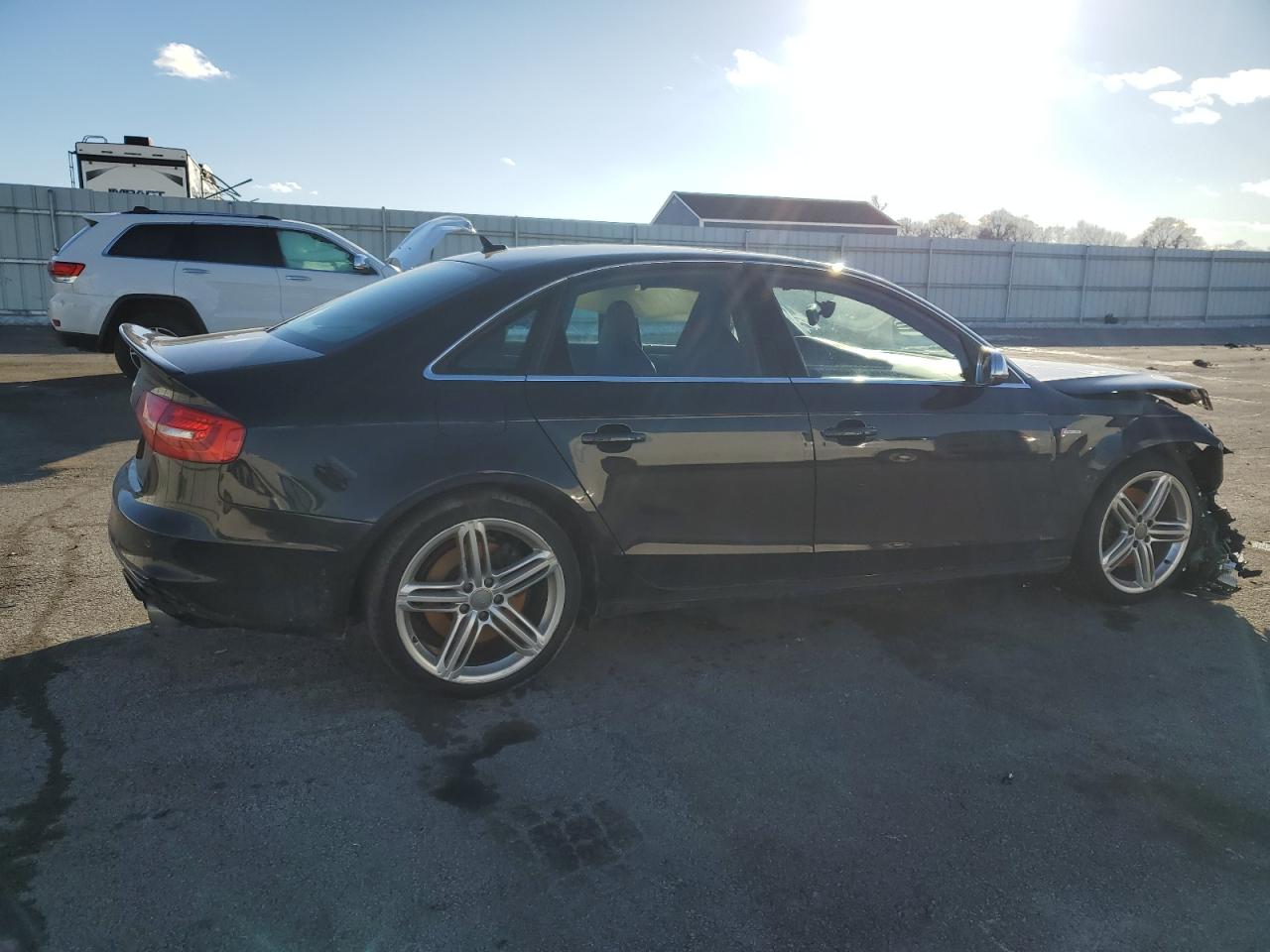 2014 Audi RS4 VIN WAUBGAFL9EA017714 Copart auction photo, front end / mechanical damage thumbnail 3