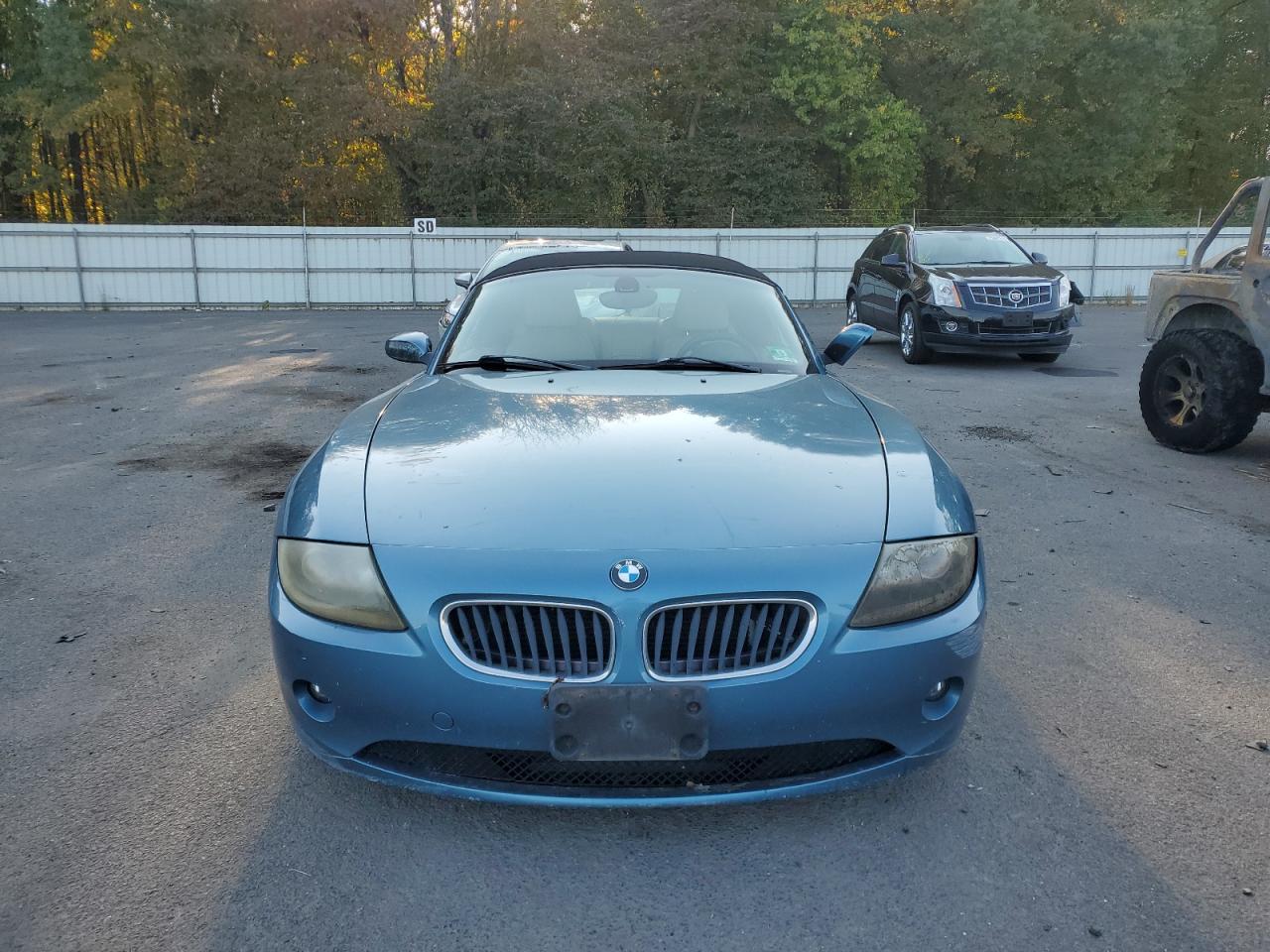 2005 BMW Z4 VIN 4USBT33505LS54462 Copart auction photo, mechanical / minor dent/scratches damage thumbnail 5