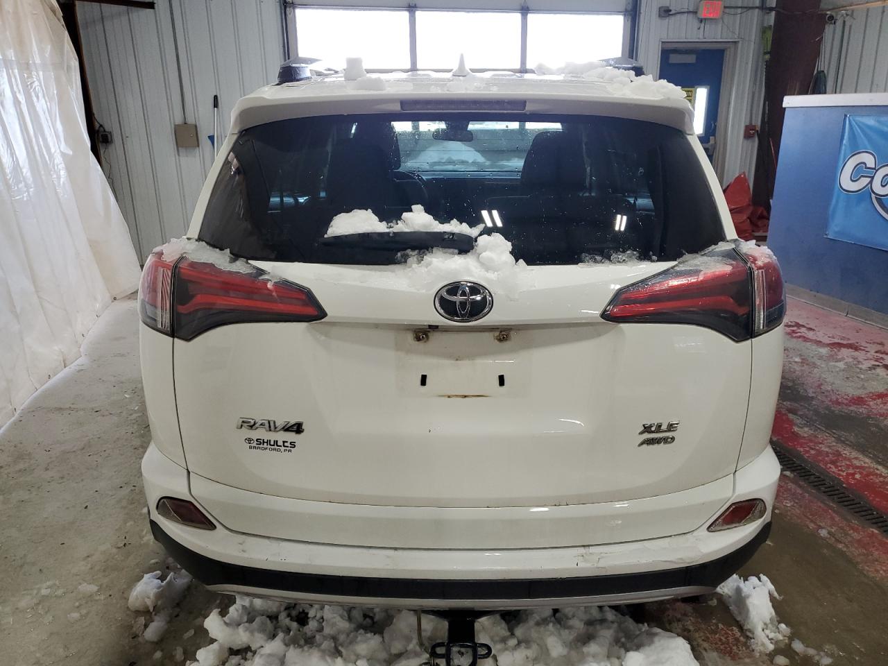 2017 Toyota RAV 4 VIN JTMRFREV3HJ708120 Copart auction photo, front end damage thumbnail 6