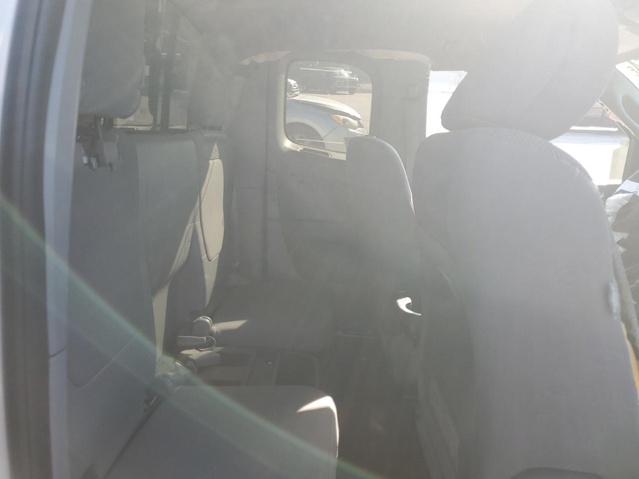2015 Toyota Tacoma VIN 5TFTX4CN2FX062328 Copart auction photo, all over damage thumbnail 11