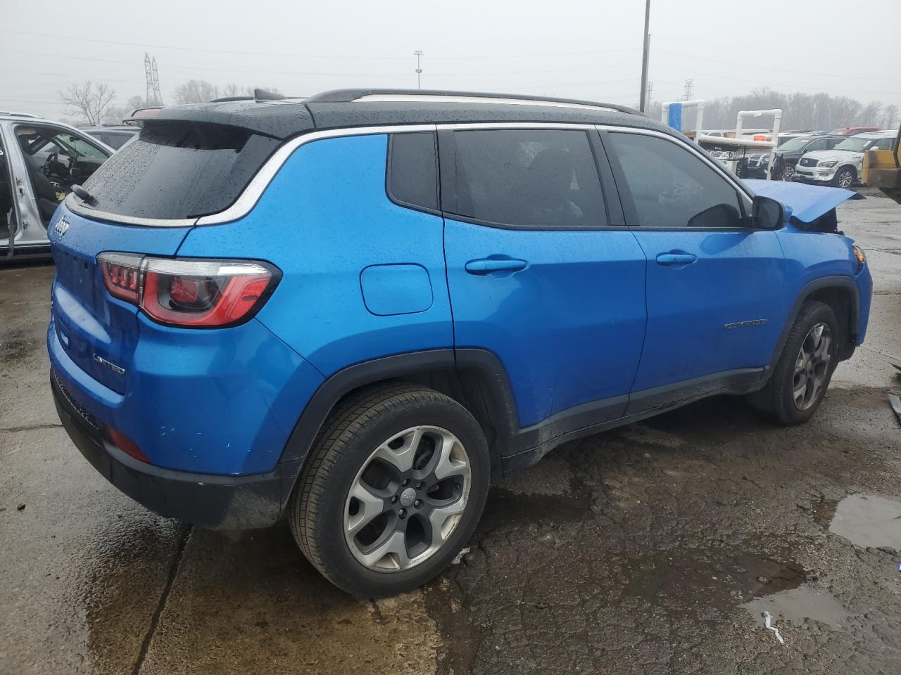 2018 Jeep Compass VIN 3C4NJDCB8JT435599 Copart auction photo, minor dent/scratches / water/flood damage thumbnail 3