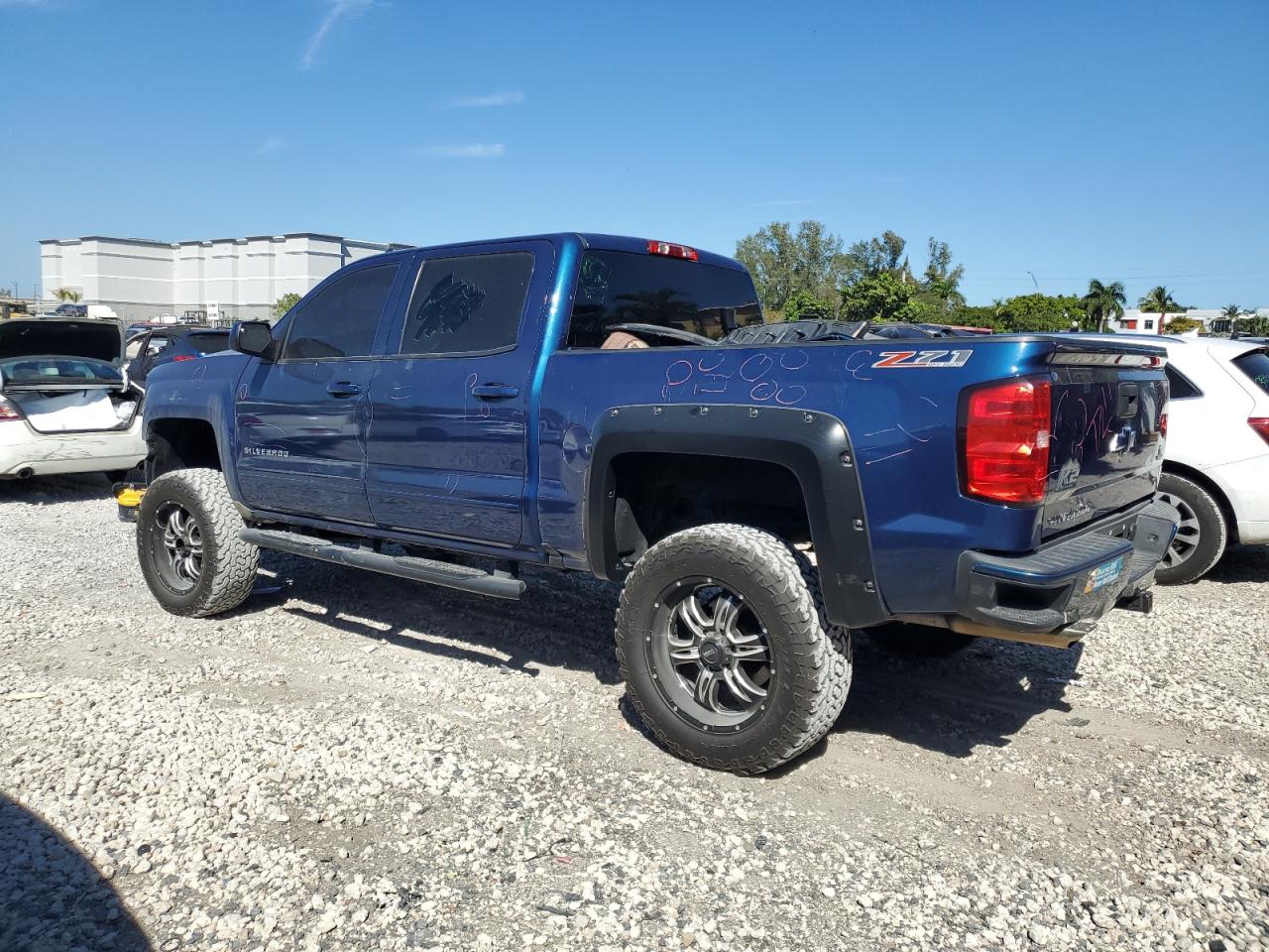 2017 Chevrolet Silverado VIN 3GCUKREC8HG105363 Copart auction photo, front end damage thumbnail 2
