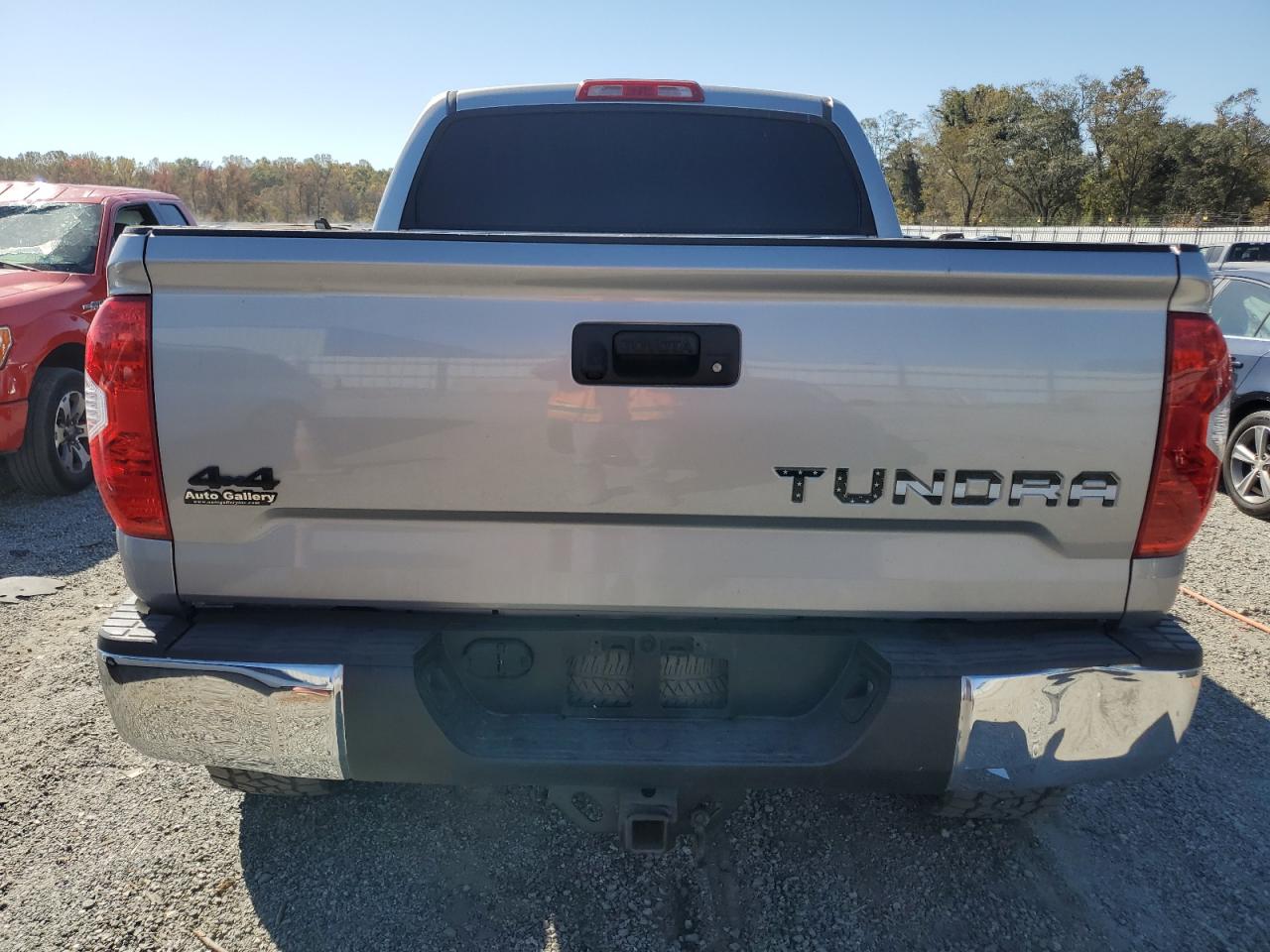 2017 Toyota Tundra VIN 5TFDW5F1XHX677752 Copart auction photo, top/roof damage thumbnail 6