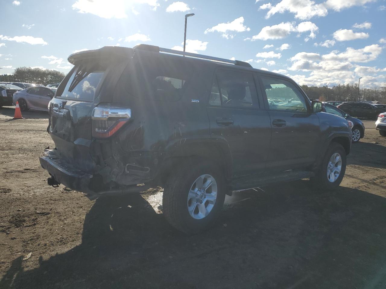 2024 Toyota 4Runner VIN JTENU5JR3R6262489 Copart auction photo, rear end / minor dent/scratches damage thumbnail 3