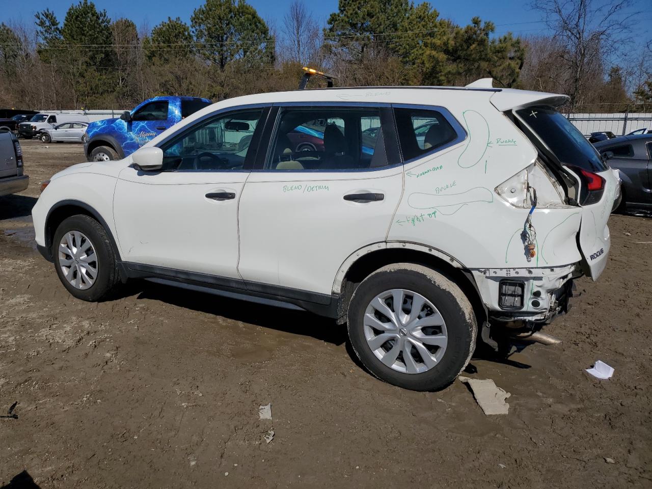 2017 Nissan Rogue VIN 5N1AT2MV5HC733812 Copart auction photo, rear end damage thumbnail 2