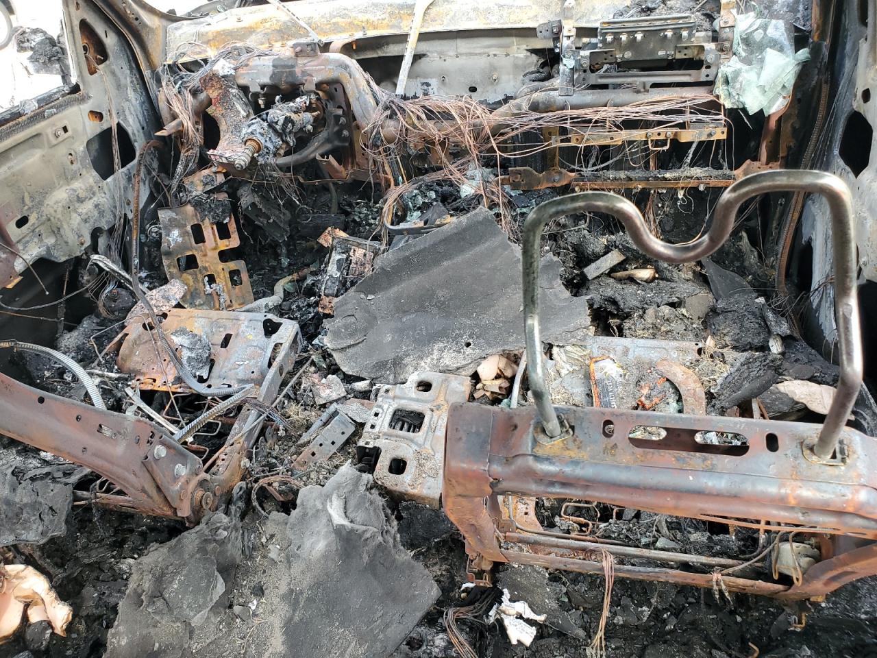 2009 Chevrolet Silverado VIN 3GCEK33M29G165587 Copart auction photo, burn damage thumbnail 8